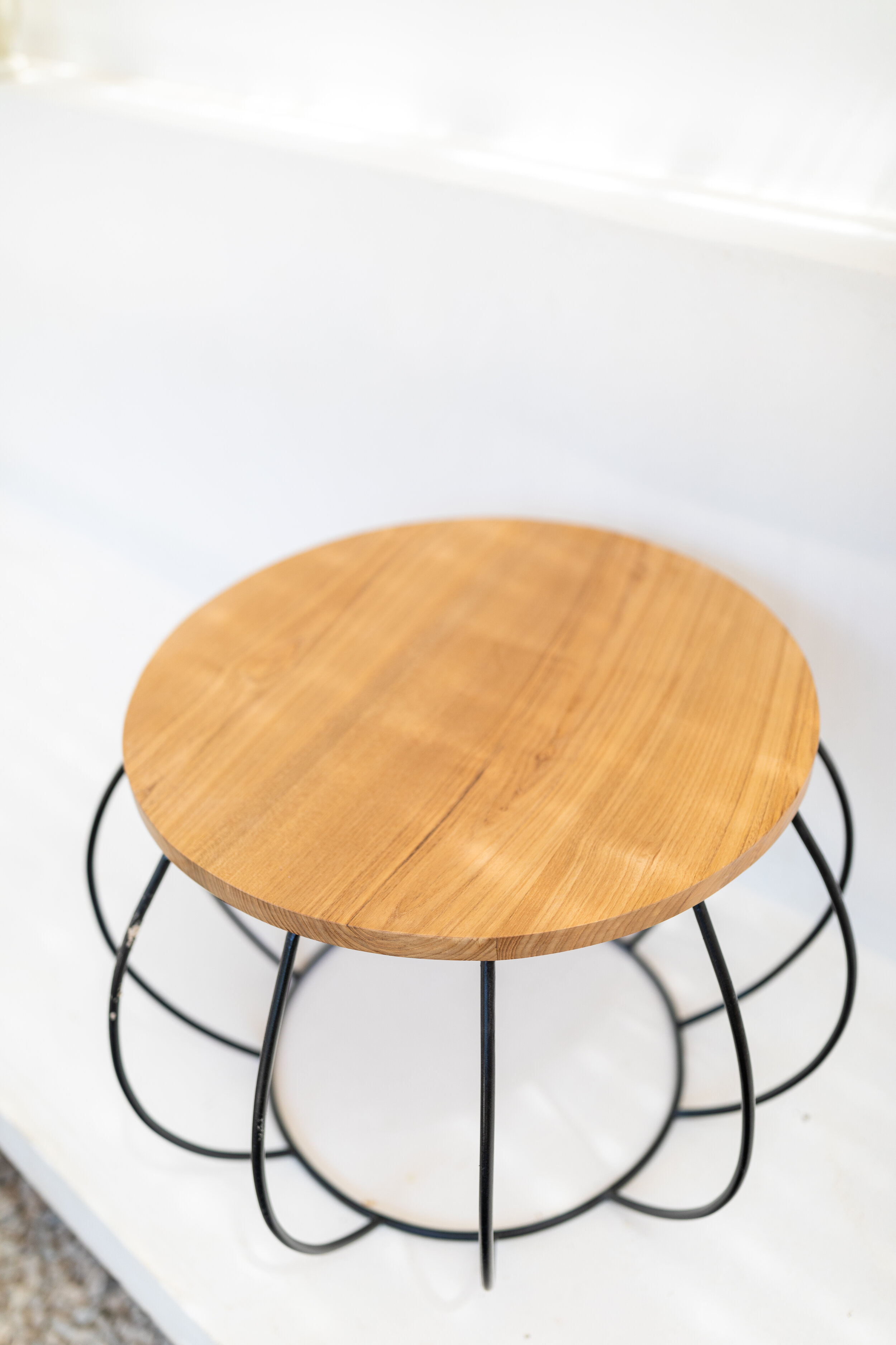 METAL &amp; WOOD SIDE TABLE