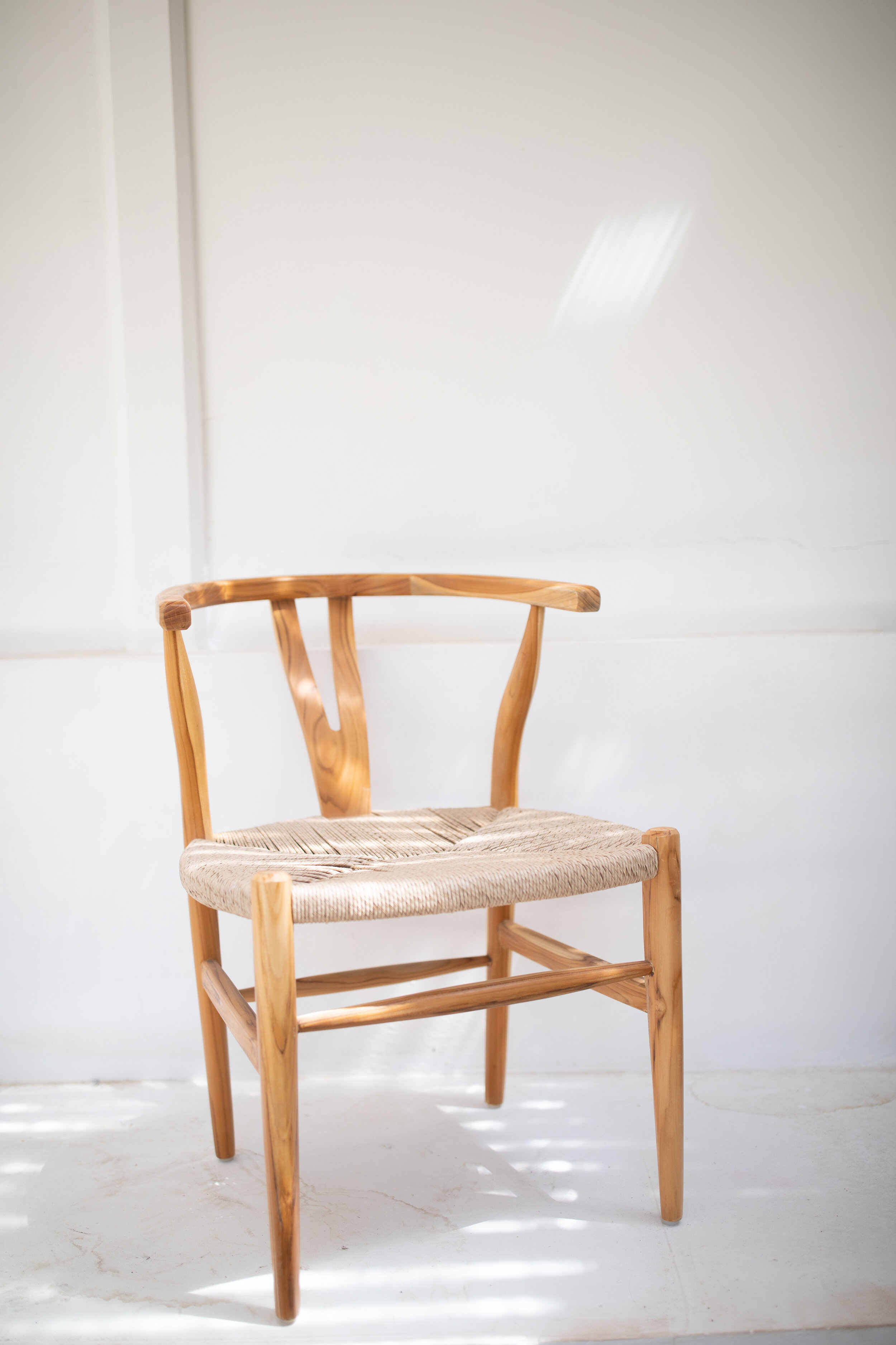 TEAK WOOD &amp; WOVEN WAXED SEA GRASS 