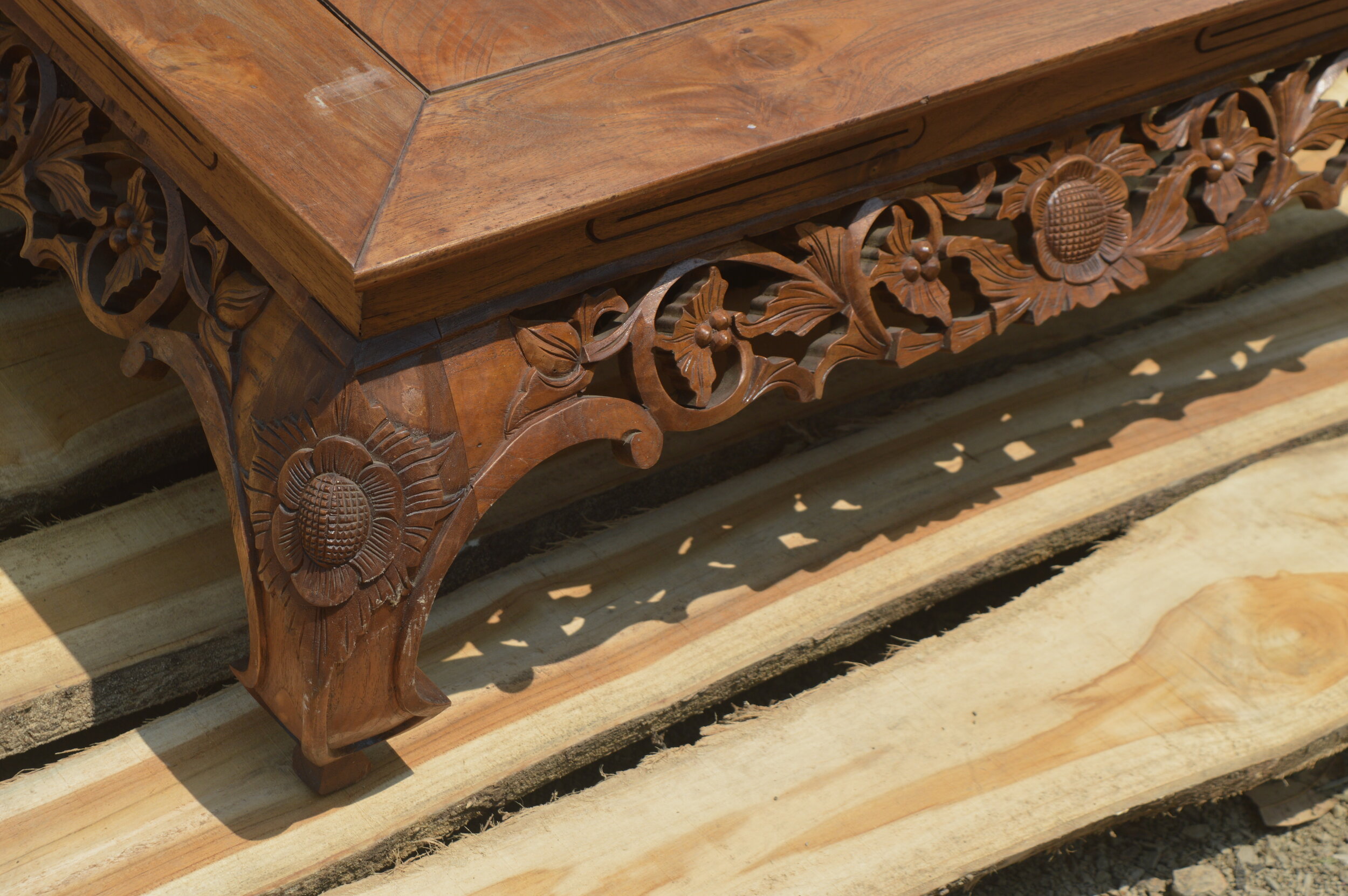 HAND CARVED COFFEE TABLE 
