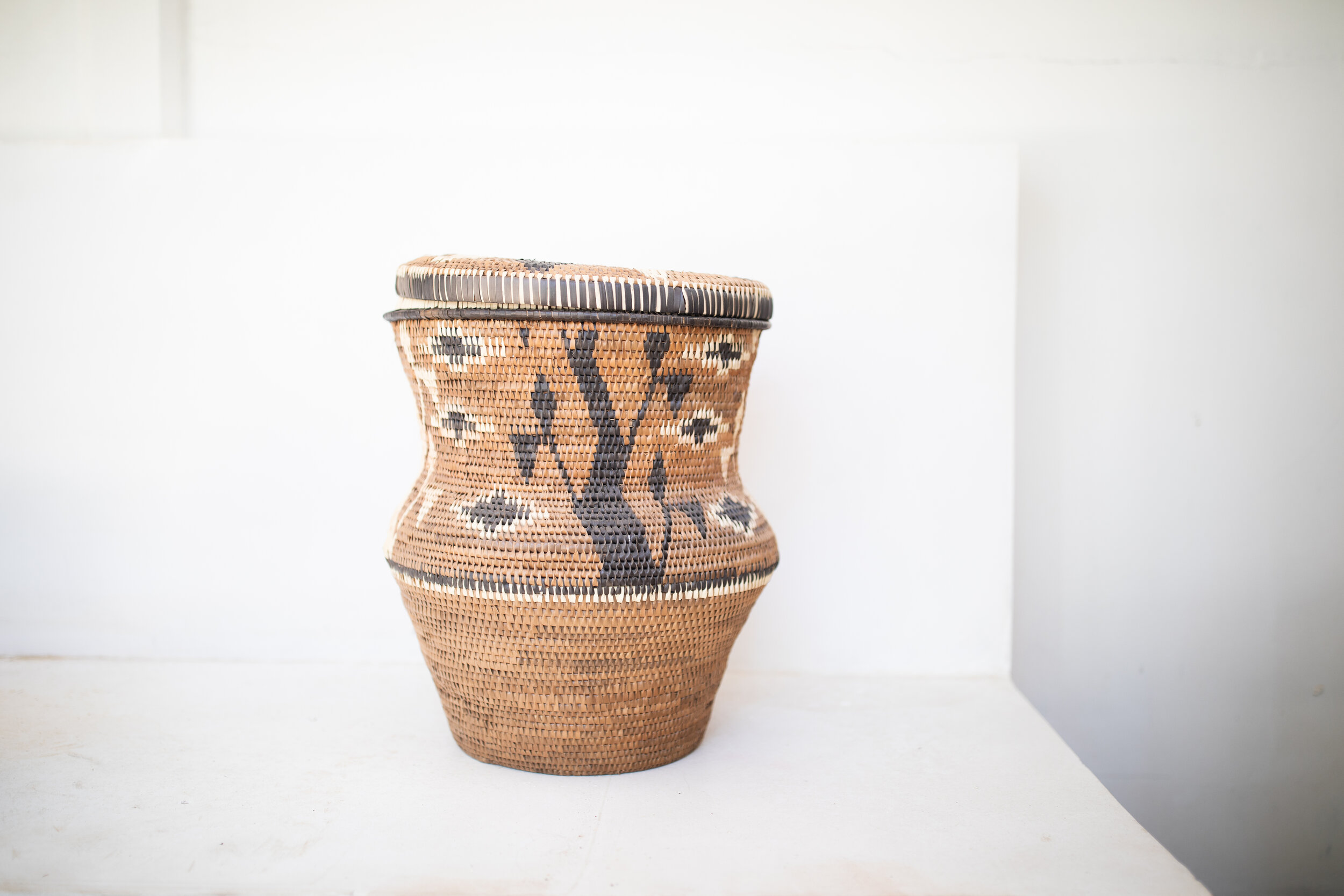 DECOR BASKET FLAT TOP AUTHENTIC INDO  DESIGN 