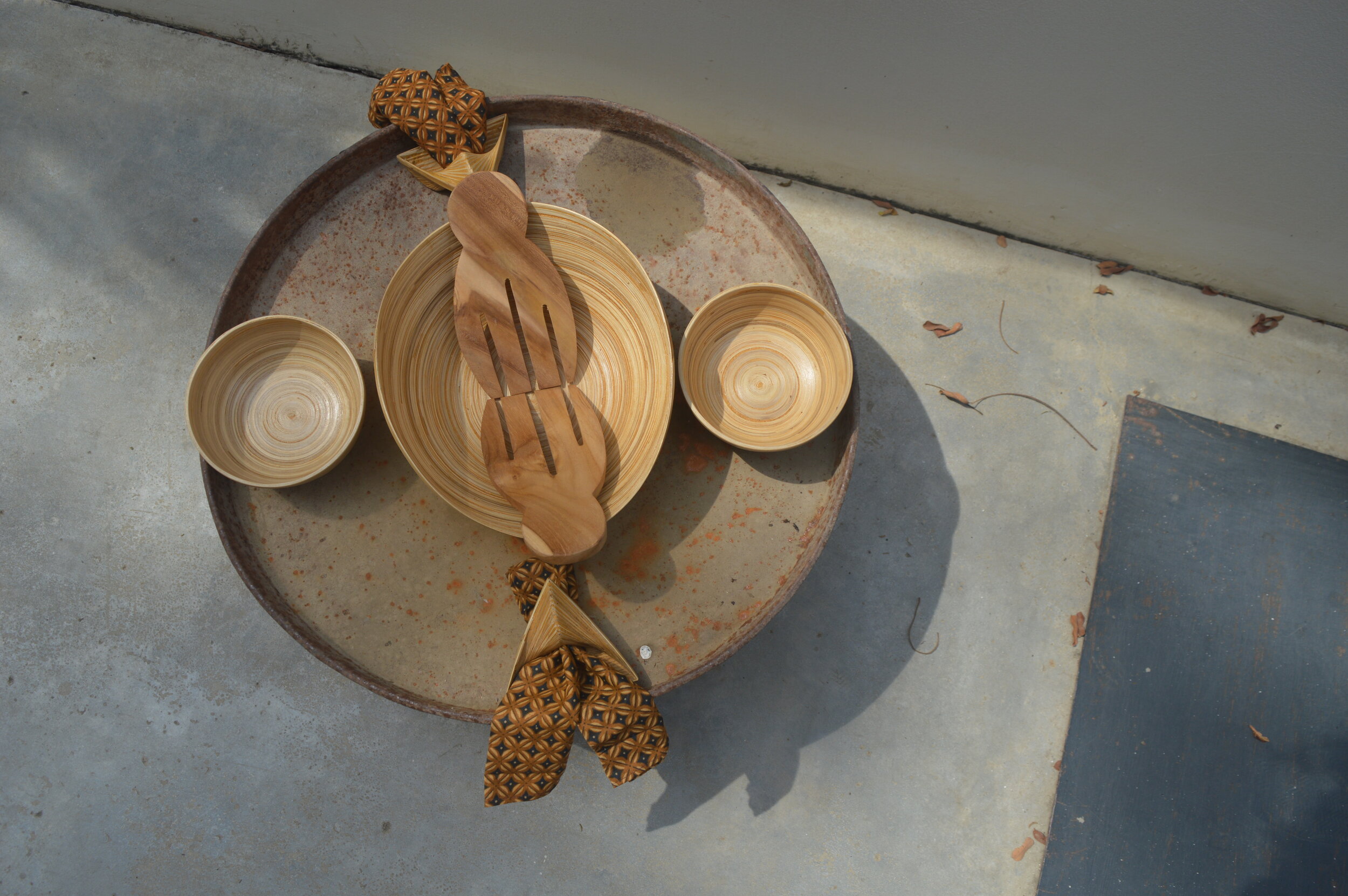 SPUN BAMBOO PIRAMIDE NAPKIN HOLDERS