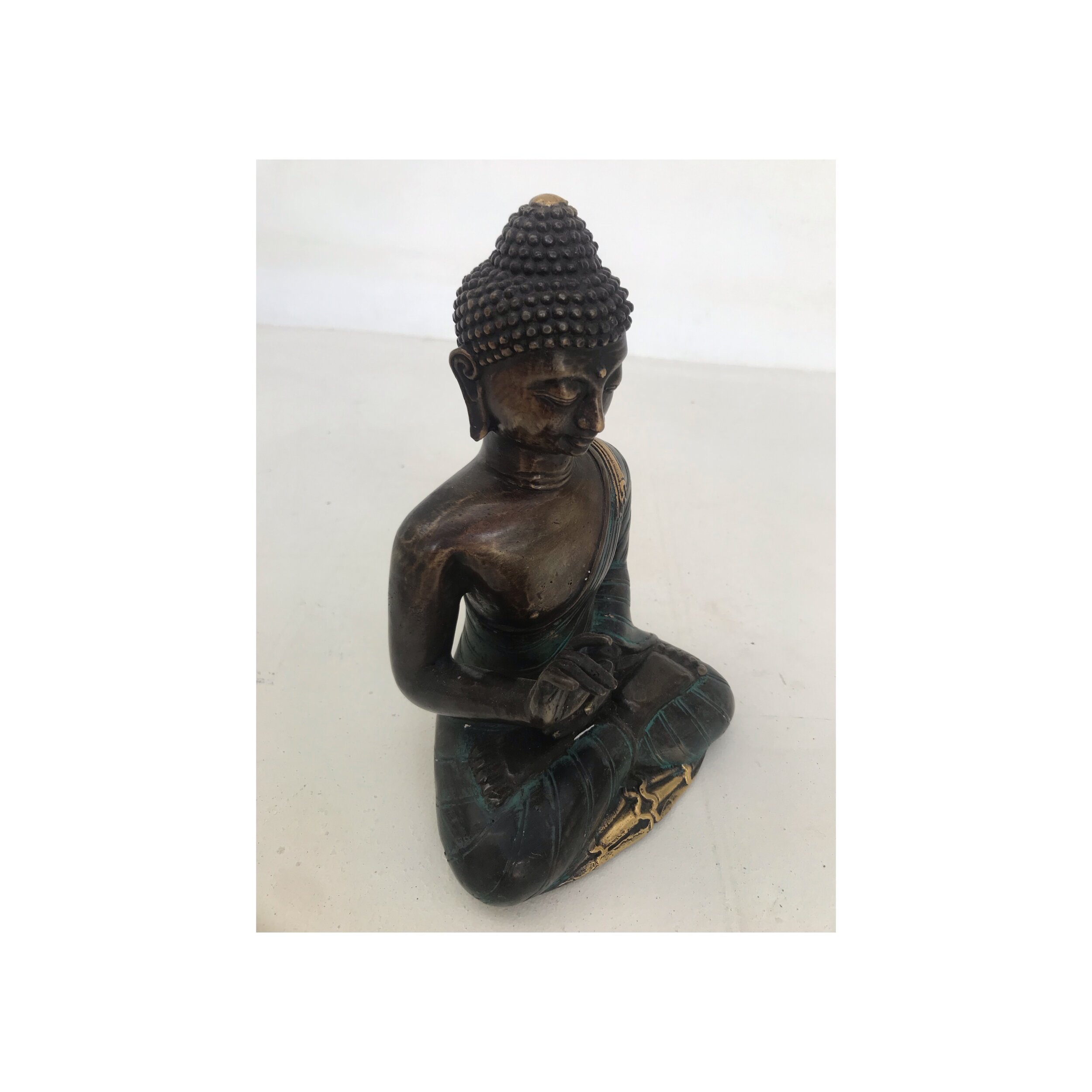 SITTING BUDHA IN BRONZE