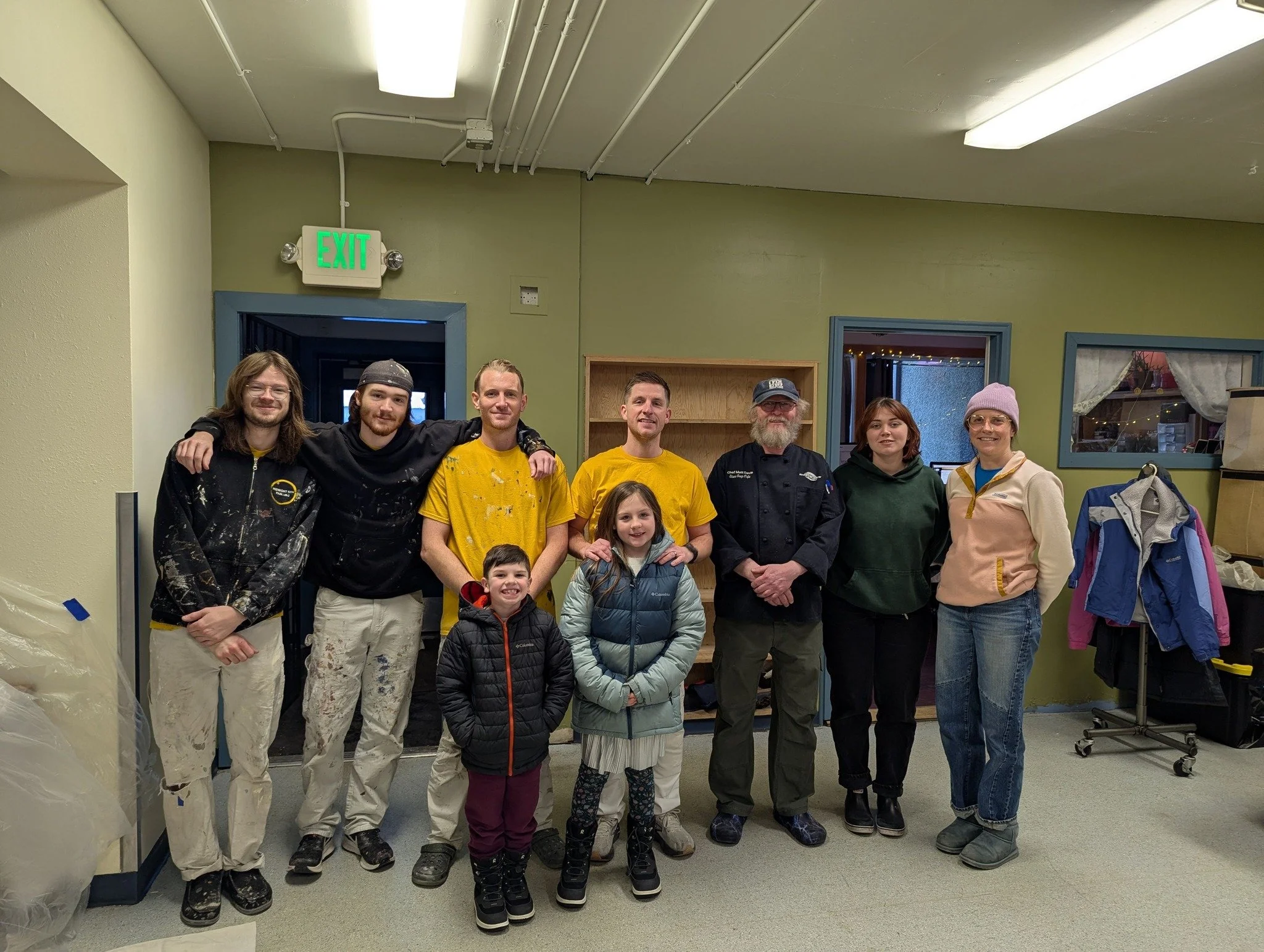 Every year, we're grateful for the incredible customers who empower our family business to thrive. Being part of this amazing community allows us to pursue our passion (painting) and spread joy to people's lives. This year, we felt inspired to pay it