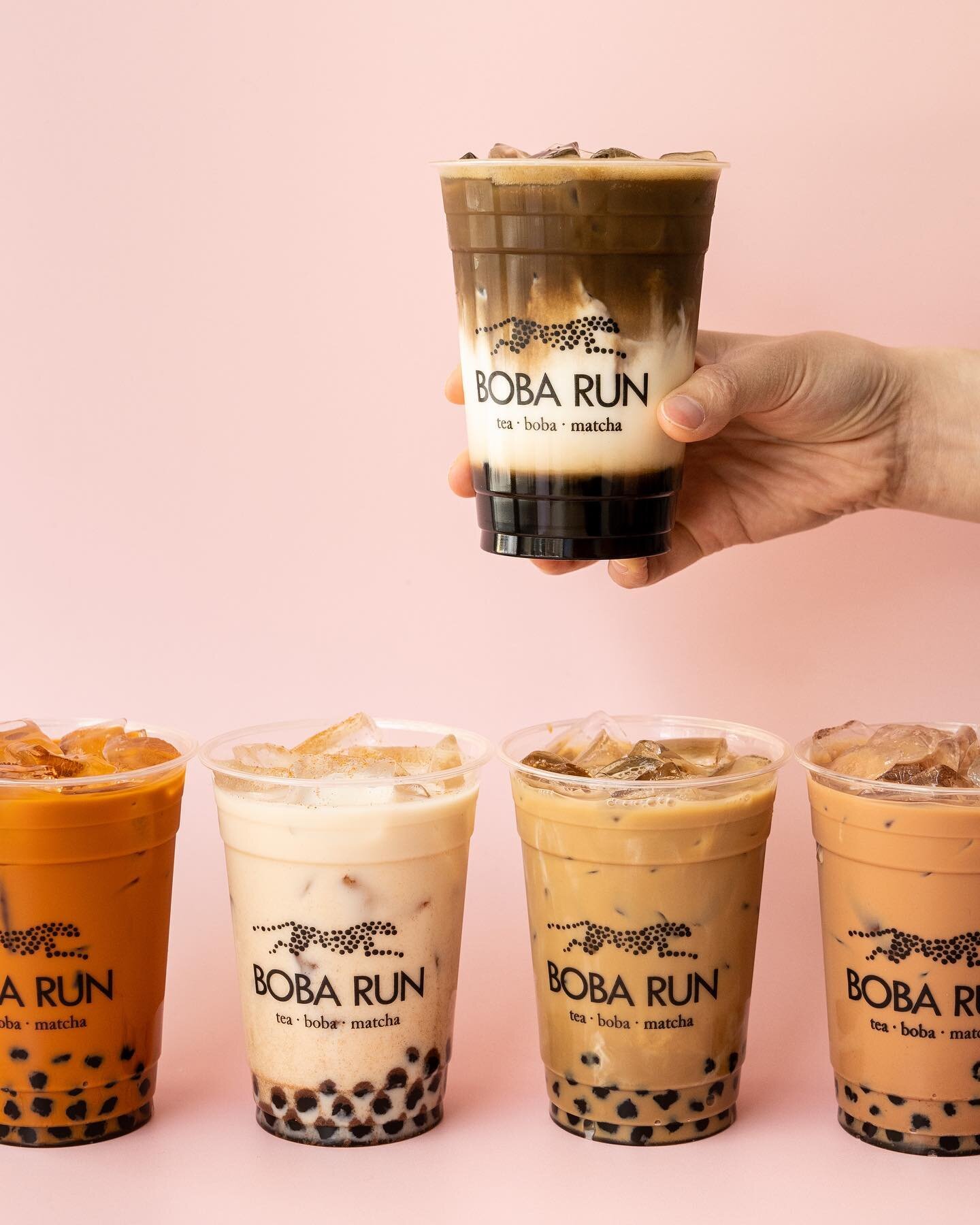 FIVE DAYS, 5 SPECIALS, 5 DOLLARS!
⁠
MONDAY TO FRIDAY WE OFFER $5 SPECIALS!⁠
⁠
MONDAY - HOJICHA LATTE⁠
TUESDAY - HK STYLE MILK TEA⁠
WEDNESDAY - GENMAICHA
THURSDAY - HORCHATA⁠
FRIDAY - VIETNAMESE CAFE SUA DA⁠
⁠
Additional charge for milk alternatives a