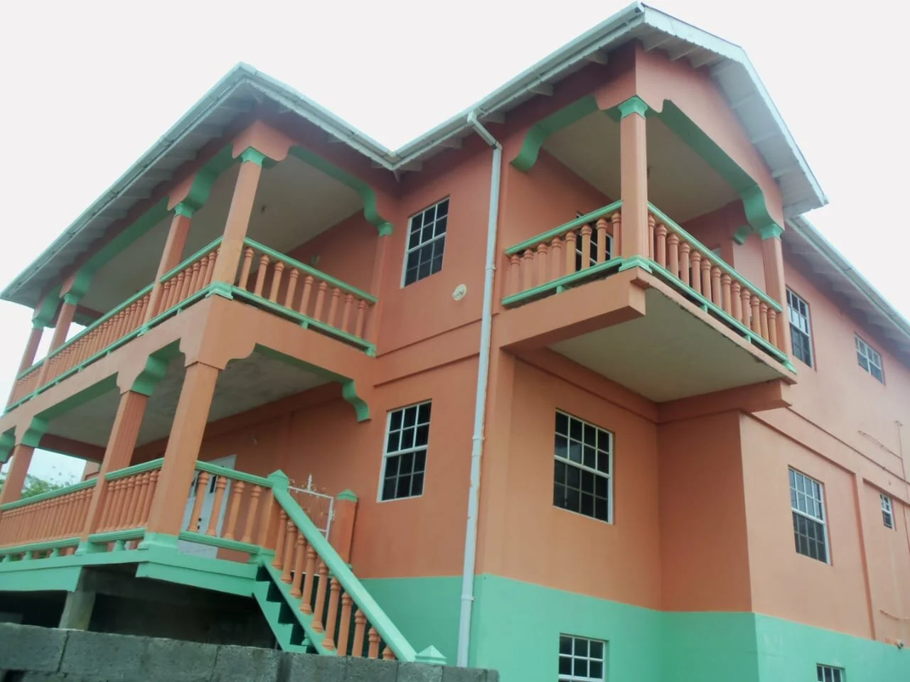 Island Jewels Realty