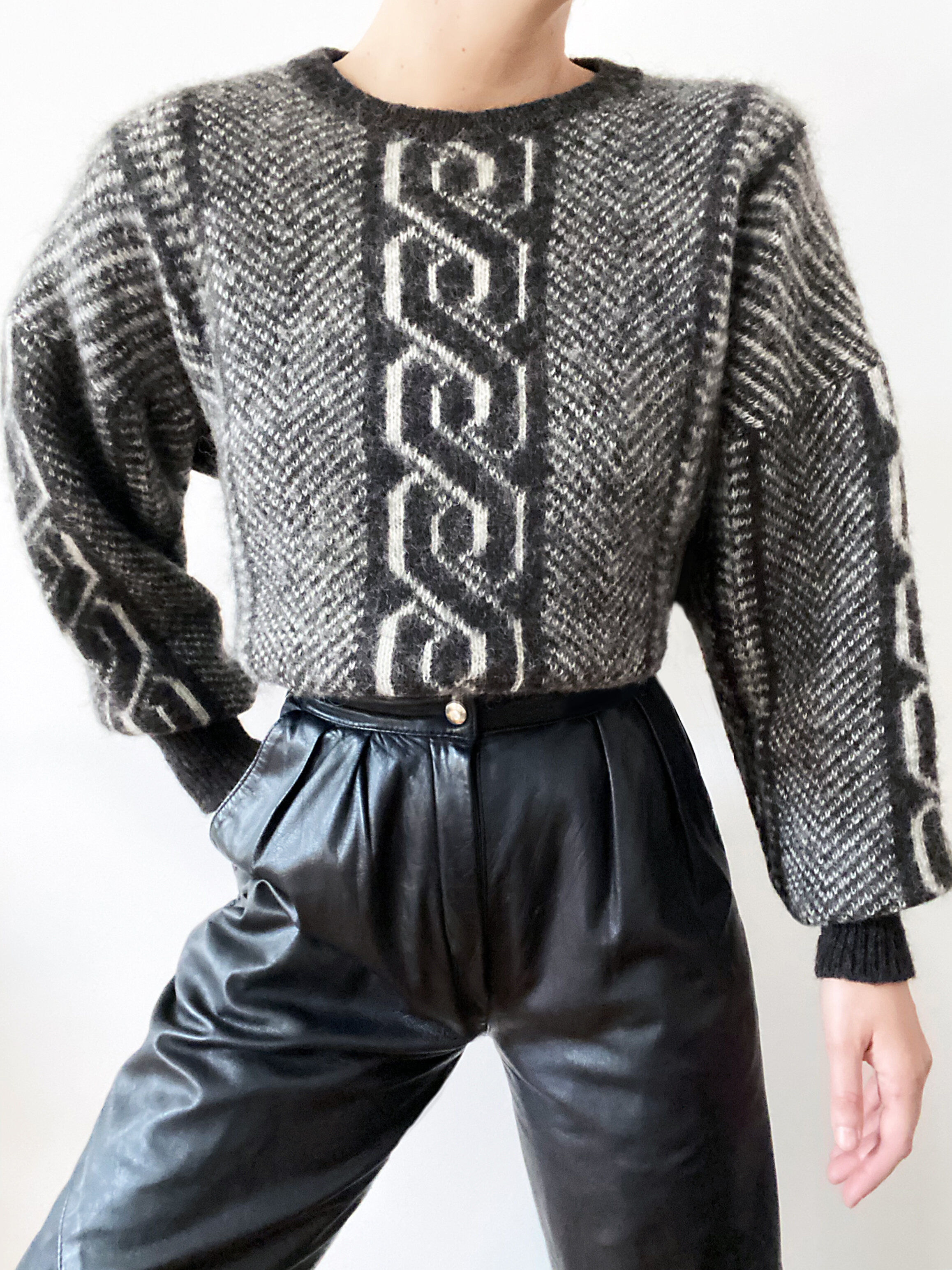 Incredible Icelandic S ChainWool Sweater