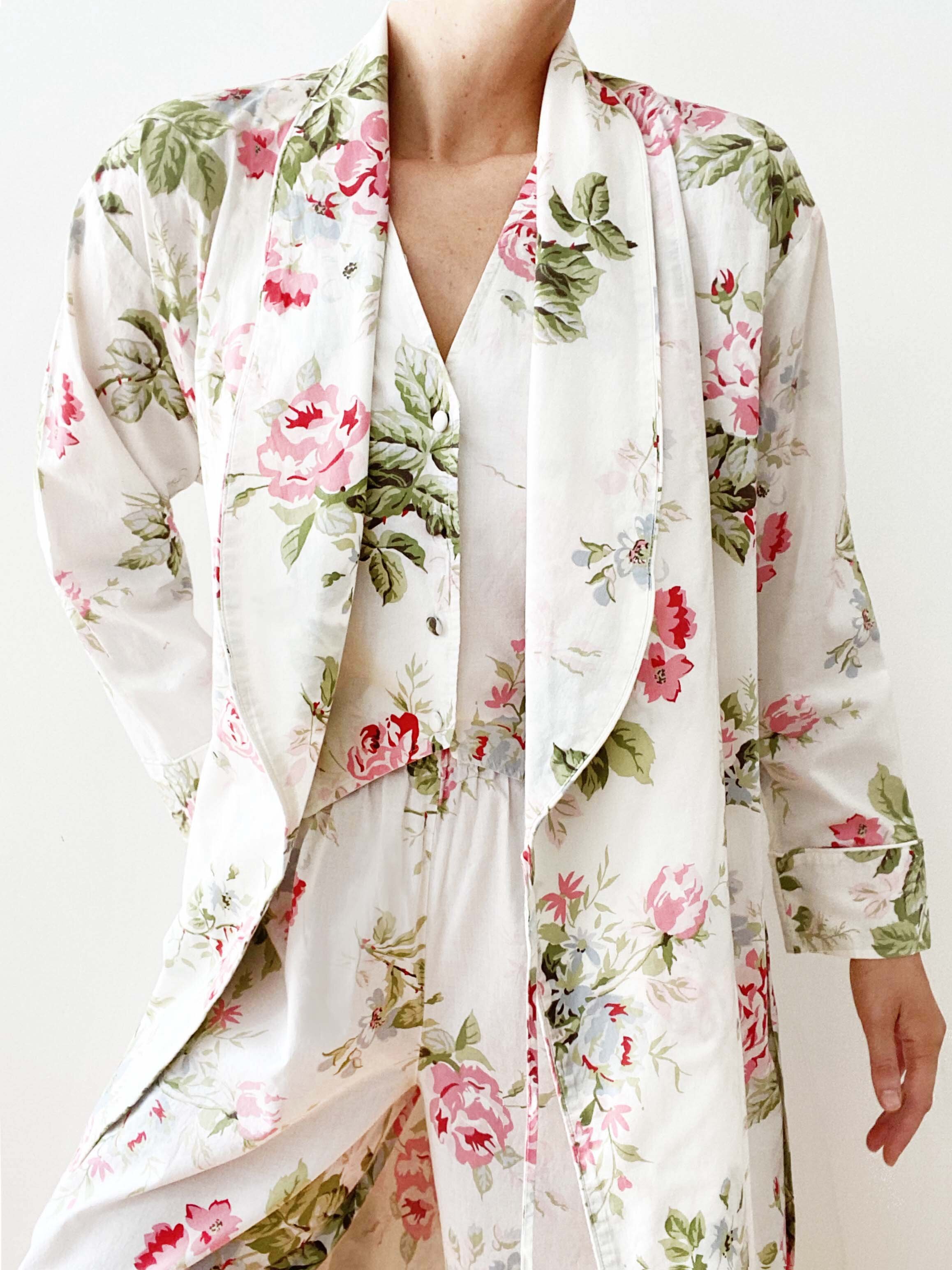 Incredible Three-Piece Floral Lounge Vest Set