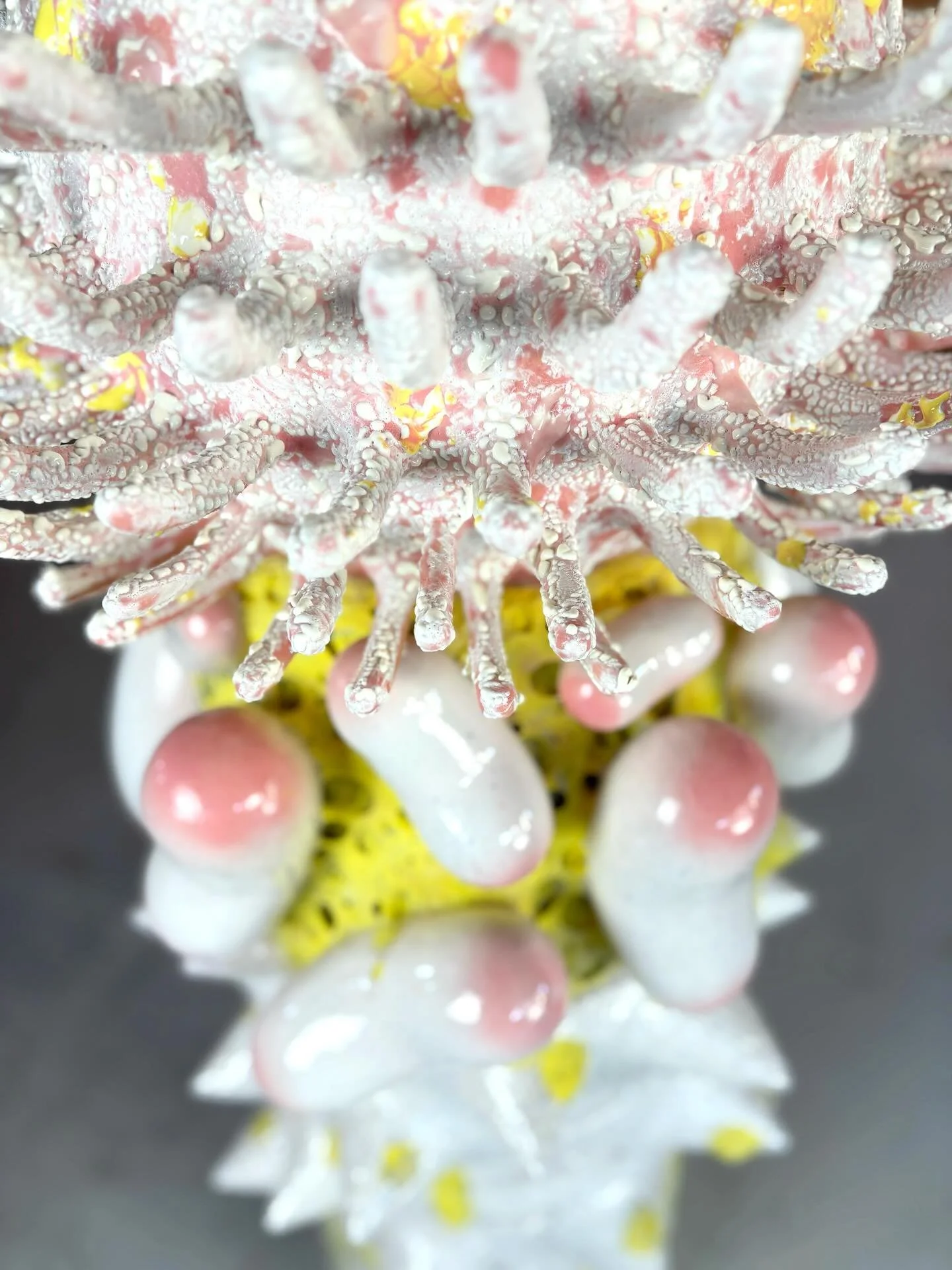 Some juicy details from the giant beasts I will be showing next week at @ceramicartfair with the gallery @lefebvreetfils 🤩alongside the marvellous creations of @theoouaki 😍
Hope to see you there! 

&bull; Ceramic Art Fair
October 22-25
Maison de l&