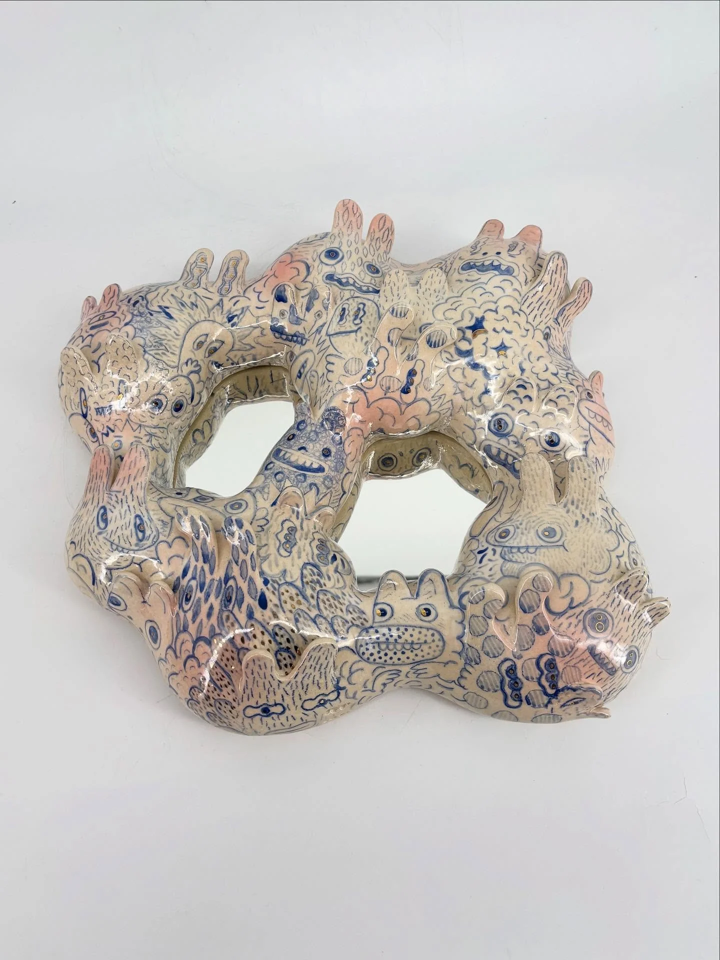 | SO MANY LITTLE EARS |
Details of the creature-rich Blops Mirror presented at the Grand Palais in Paris for the Biennale R&eacute;v&eacute;lations this year. Mirrors are so fun to create! And it feels nice to see one&rsquo;s face surrounded by so ma