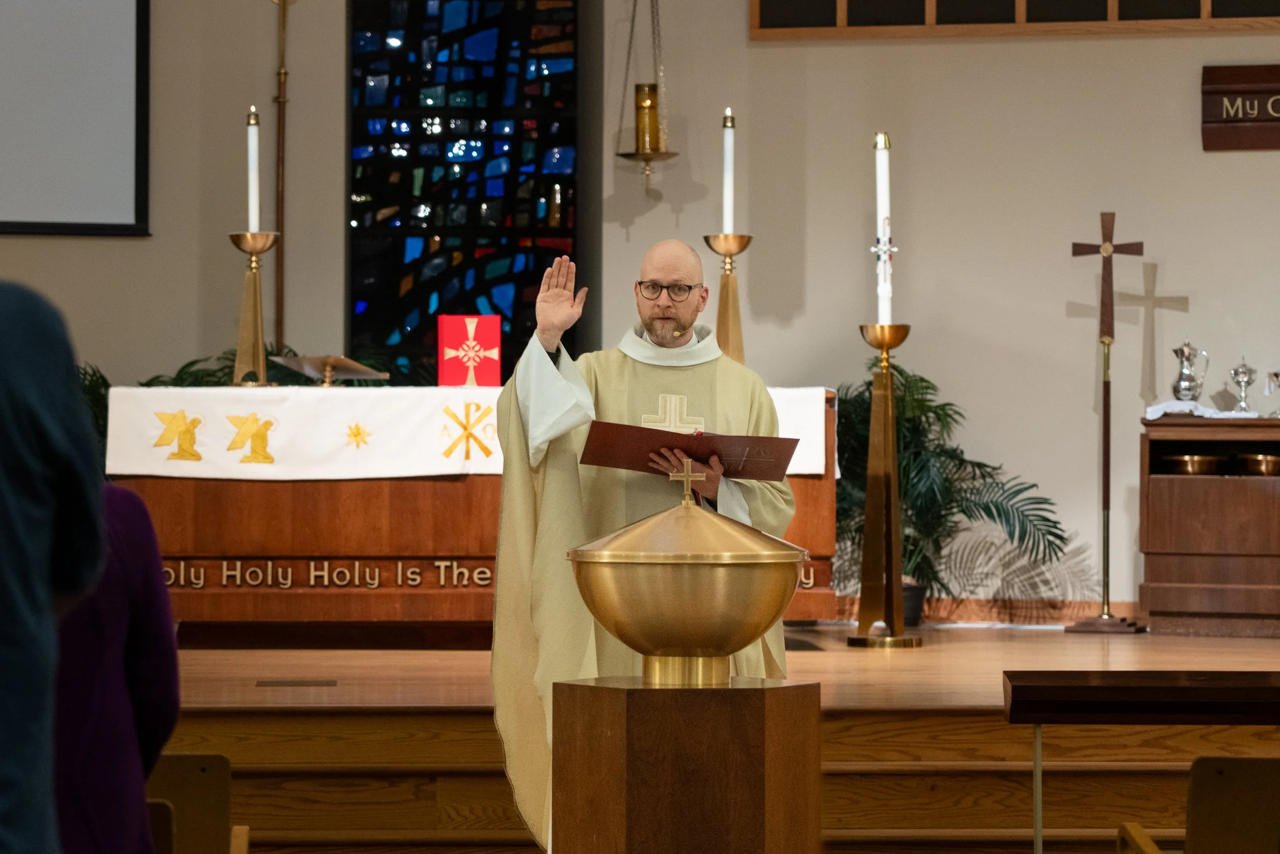20260402MaundyThursday002Med.jpg