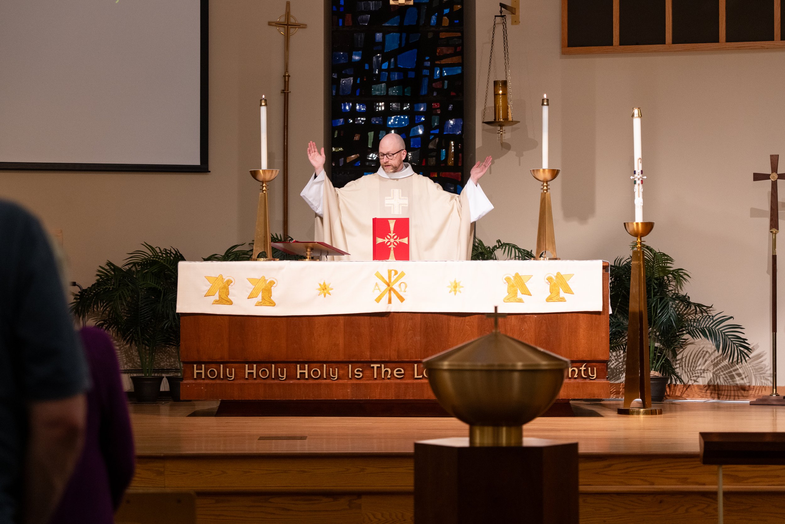 20260402MaundyThursday005Med.jpg