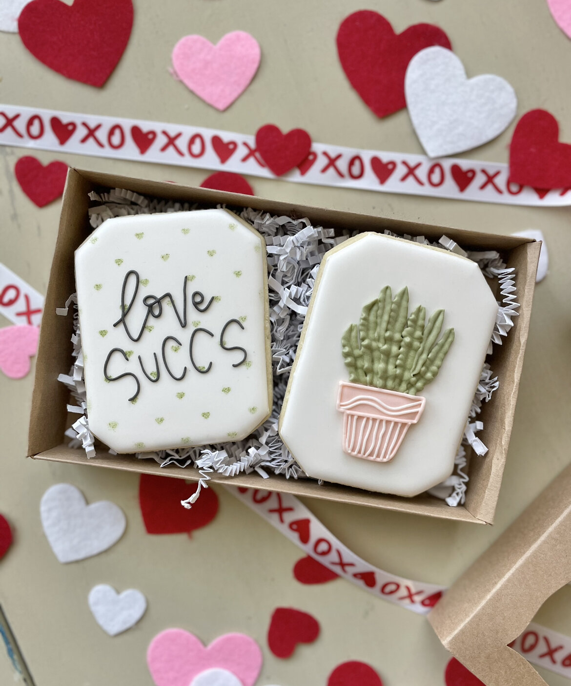 'Love Succs' Box Set of 2