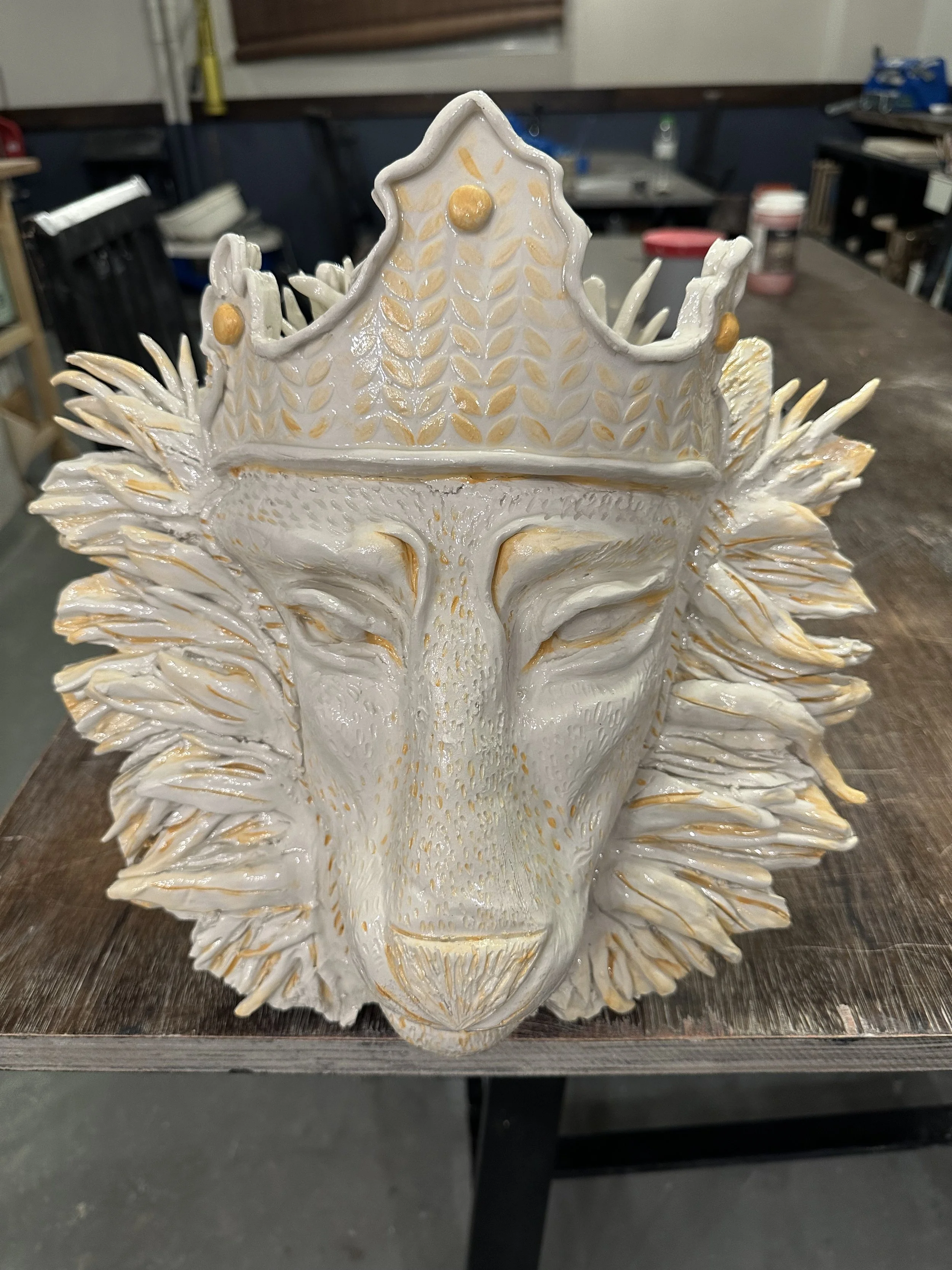 "Mufasa Vase"