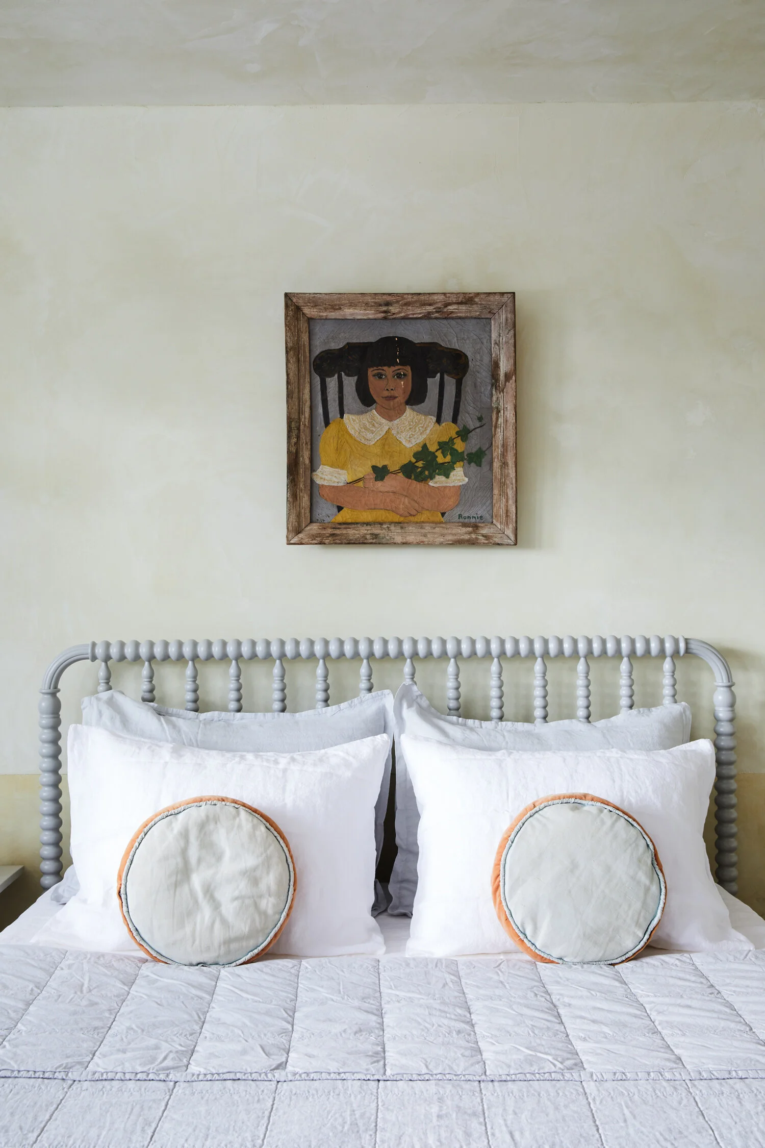 Minwawa_Bedroom_Yellow_065.jpg
