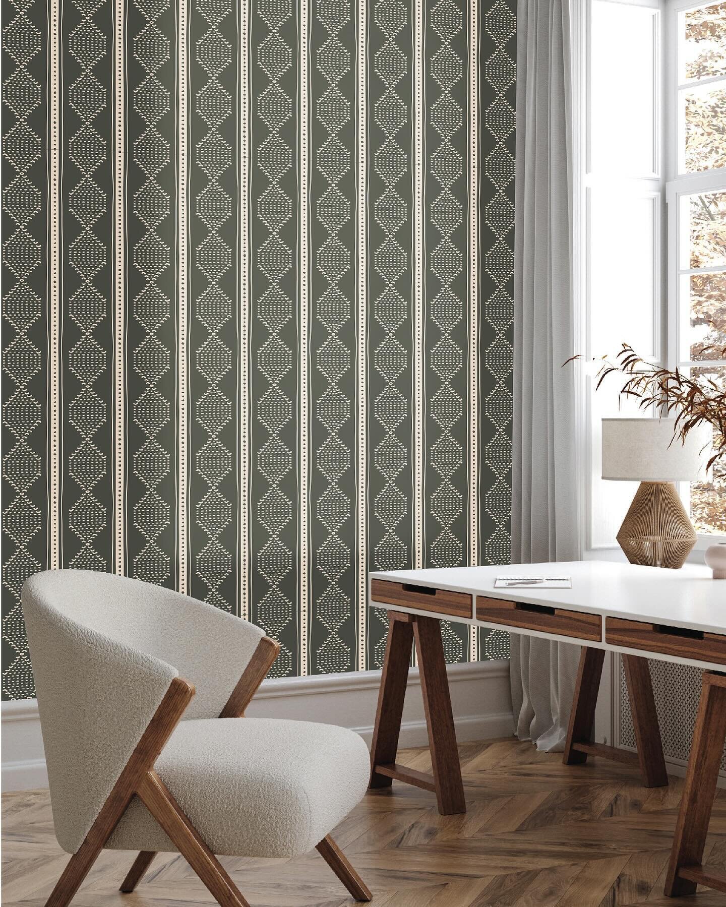 Introducing &ldquo;Northern Trails.&rdquo; A new wallpaper design created for my client. Available in multiple colors at Love vs Design.
.
.
.
.
.
#northerntrails #rochellerenee #rochellereneedesign #patterndesigner #hallwayinspo #surfacedesigner #su