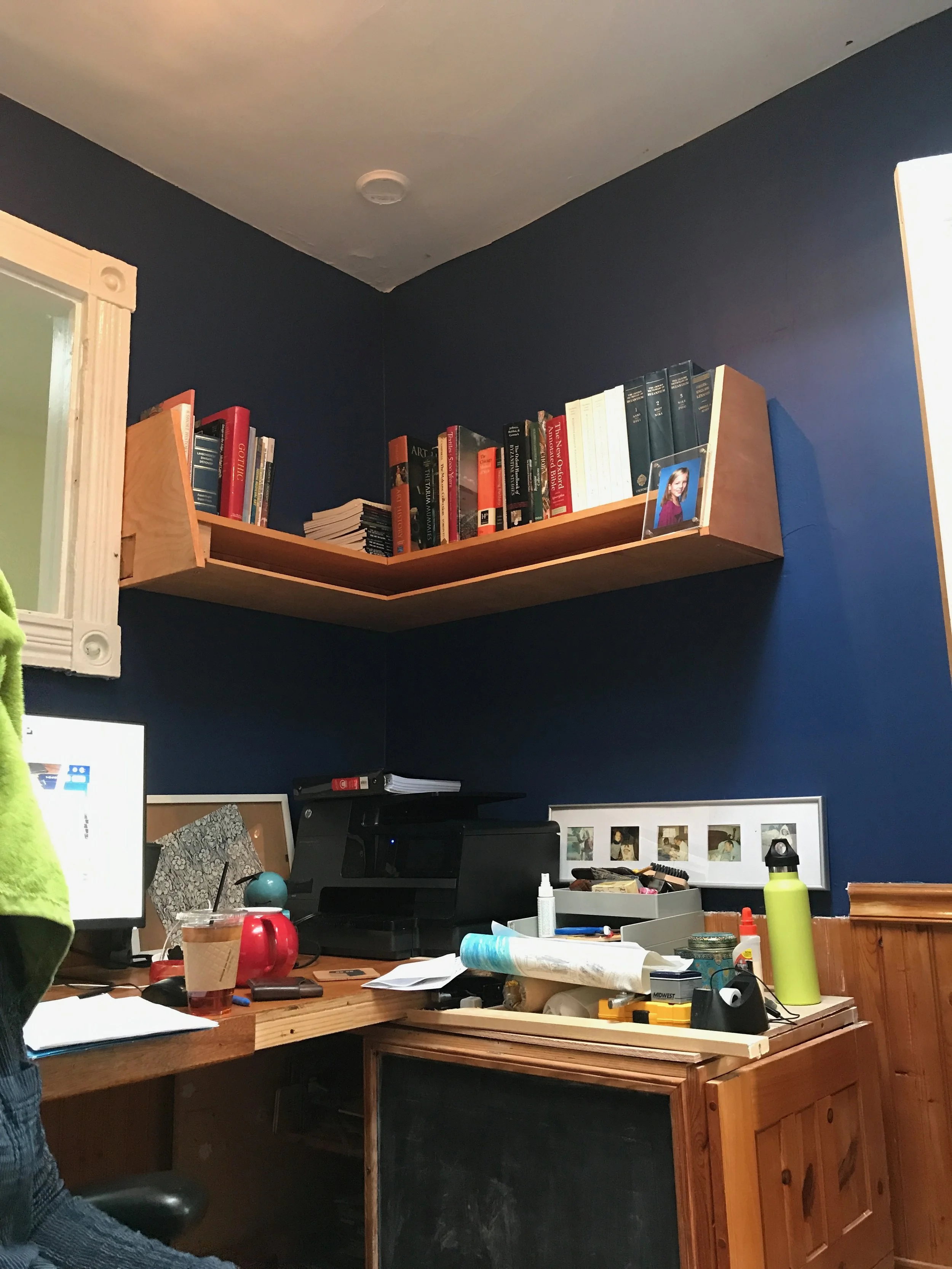 Hanging bookshelf in my daughter's room