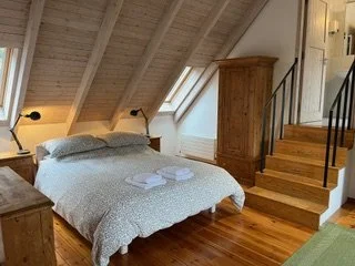 No. 9 Double bedroom with ensuite bathroom (West Wing)