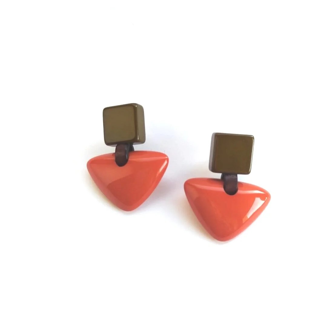 CB8992B5-0030-4746-9B38-70B0A72C19AF