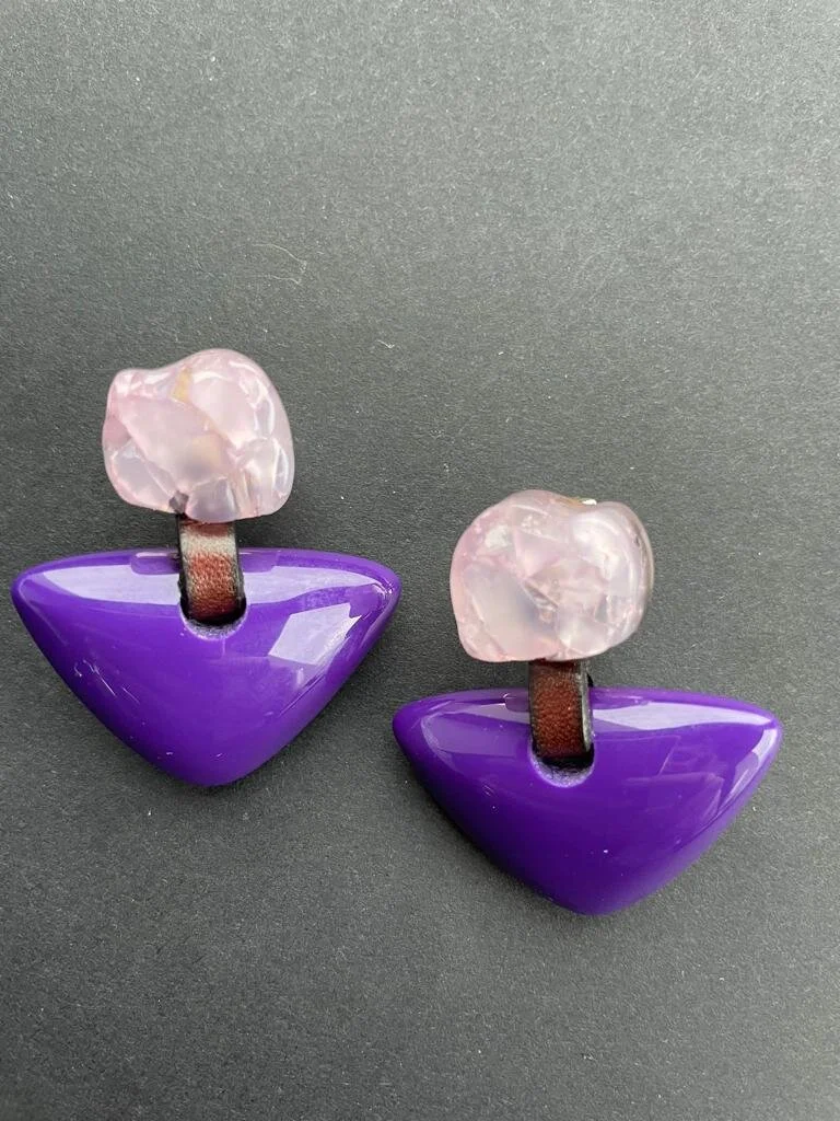 C6E28821-B765-4E17-8F5C-F1531A64E908