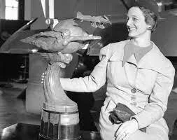 Louise Thaden with the Bendix Trophy