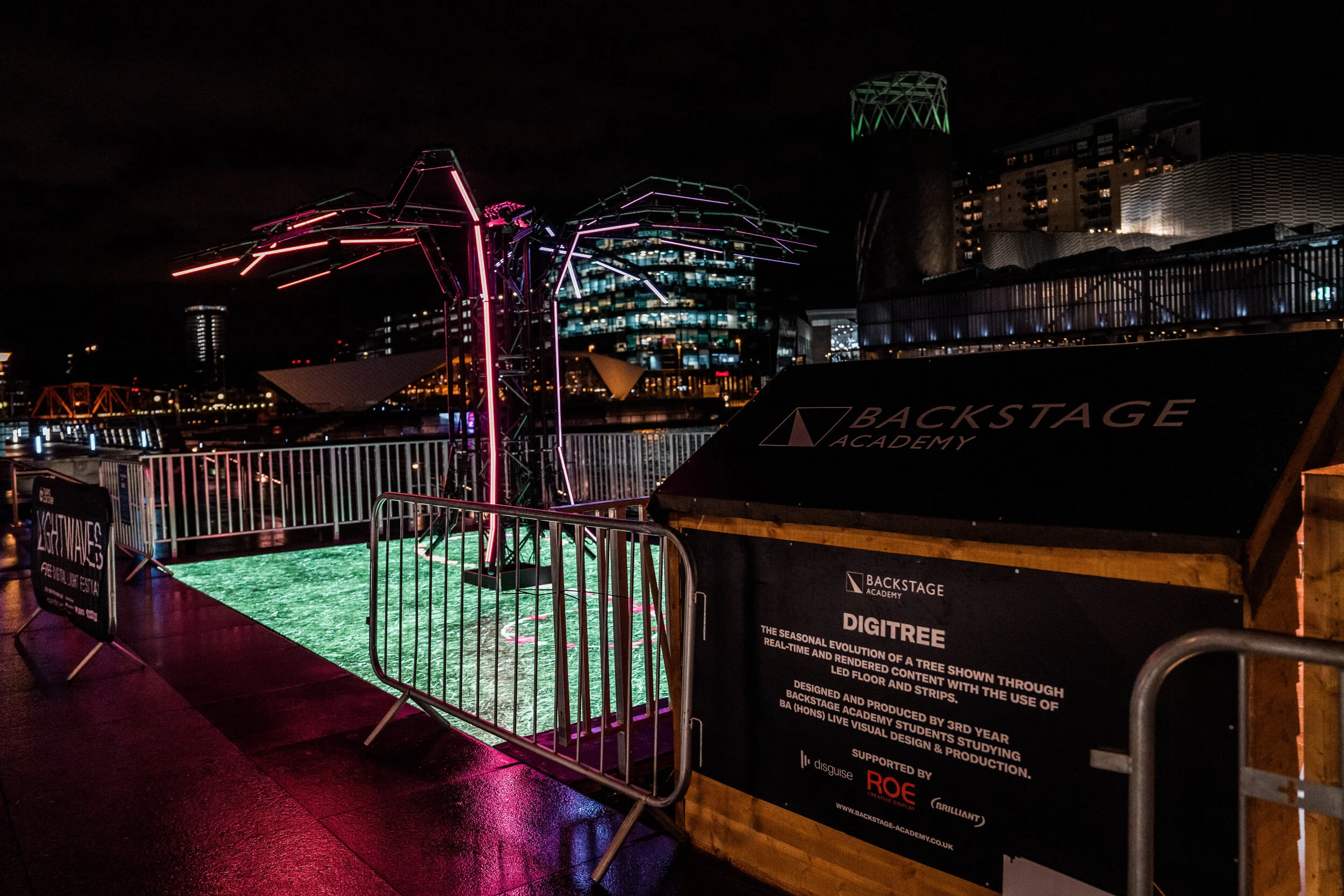 Lightwaves-18.jpg