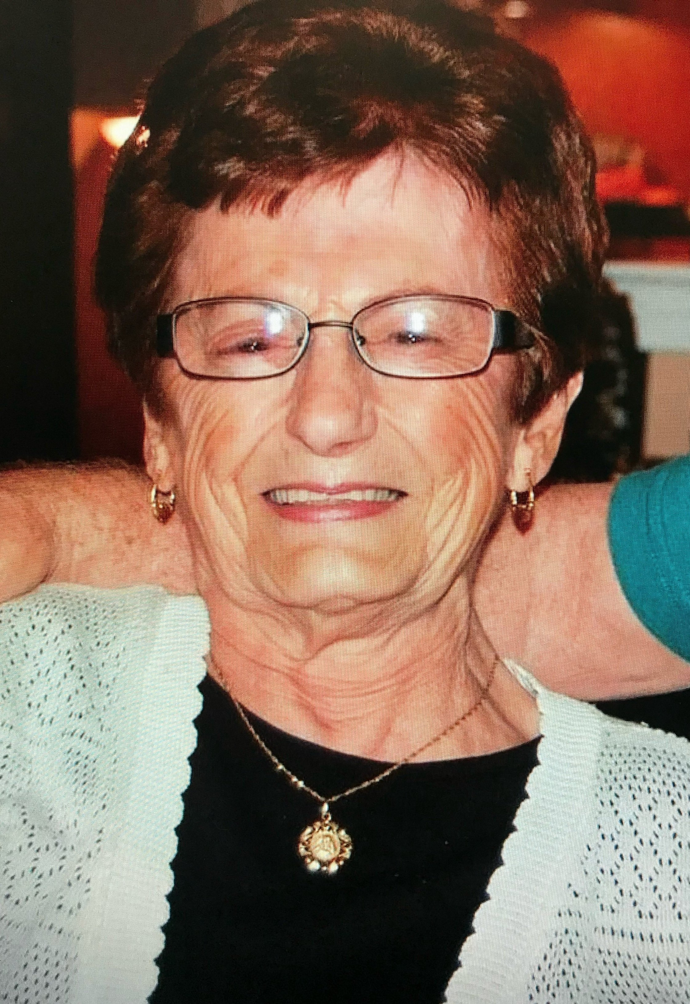 Obituary for Roseann Simpson — Wade Funeral Home