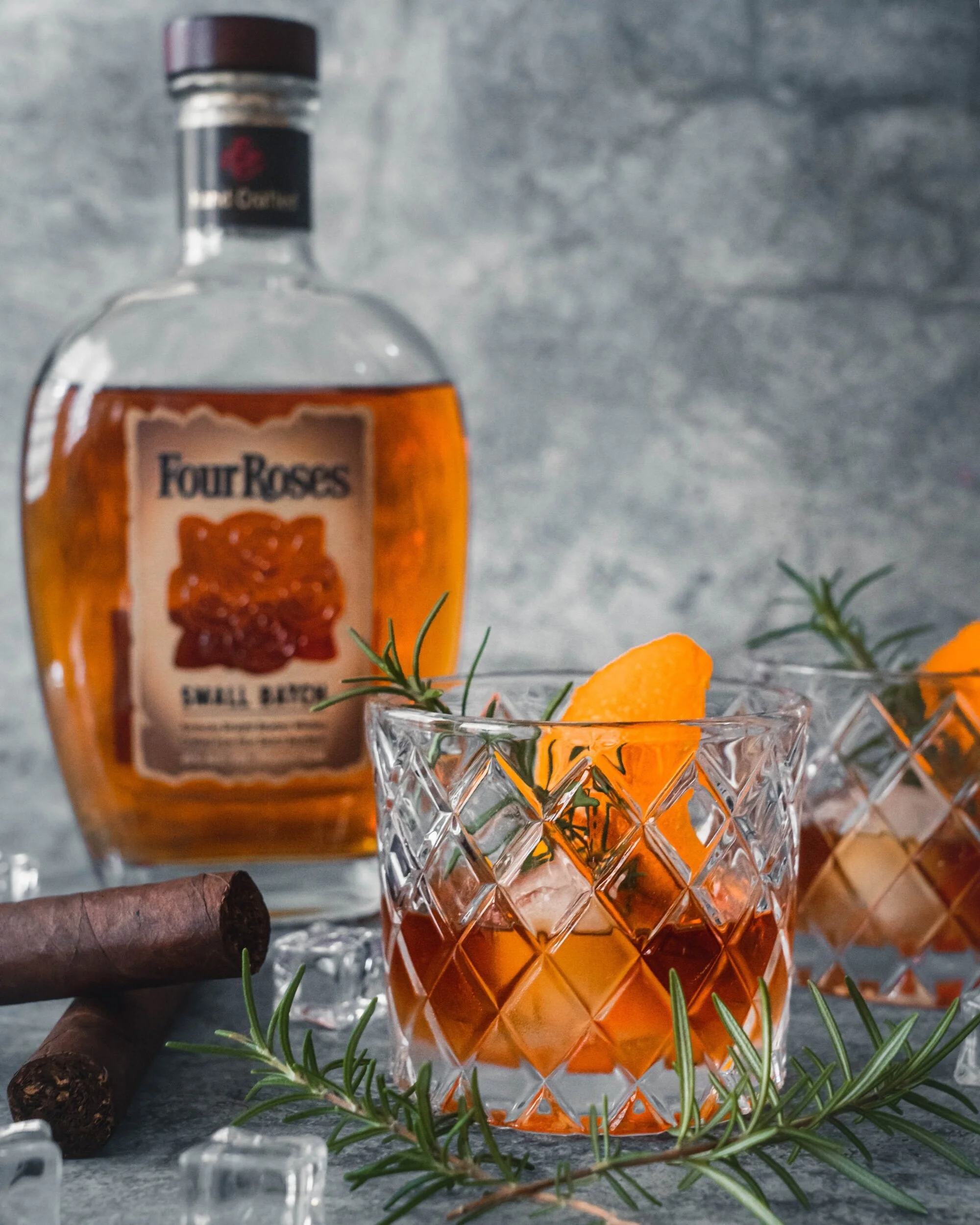 OldFashioned Classic Whiskey Cocktail — The Spice Odyssey