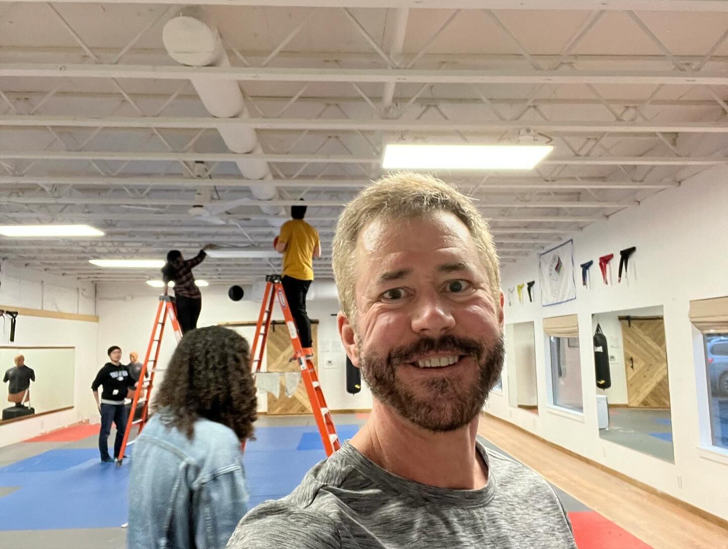 Thank you to our amazing volunteer community always showing up and bringing your light to our dojo!  #springcleaning #teamwork Also, special thanks to @kurt_hulse2 for organizing the event