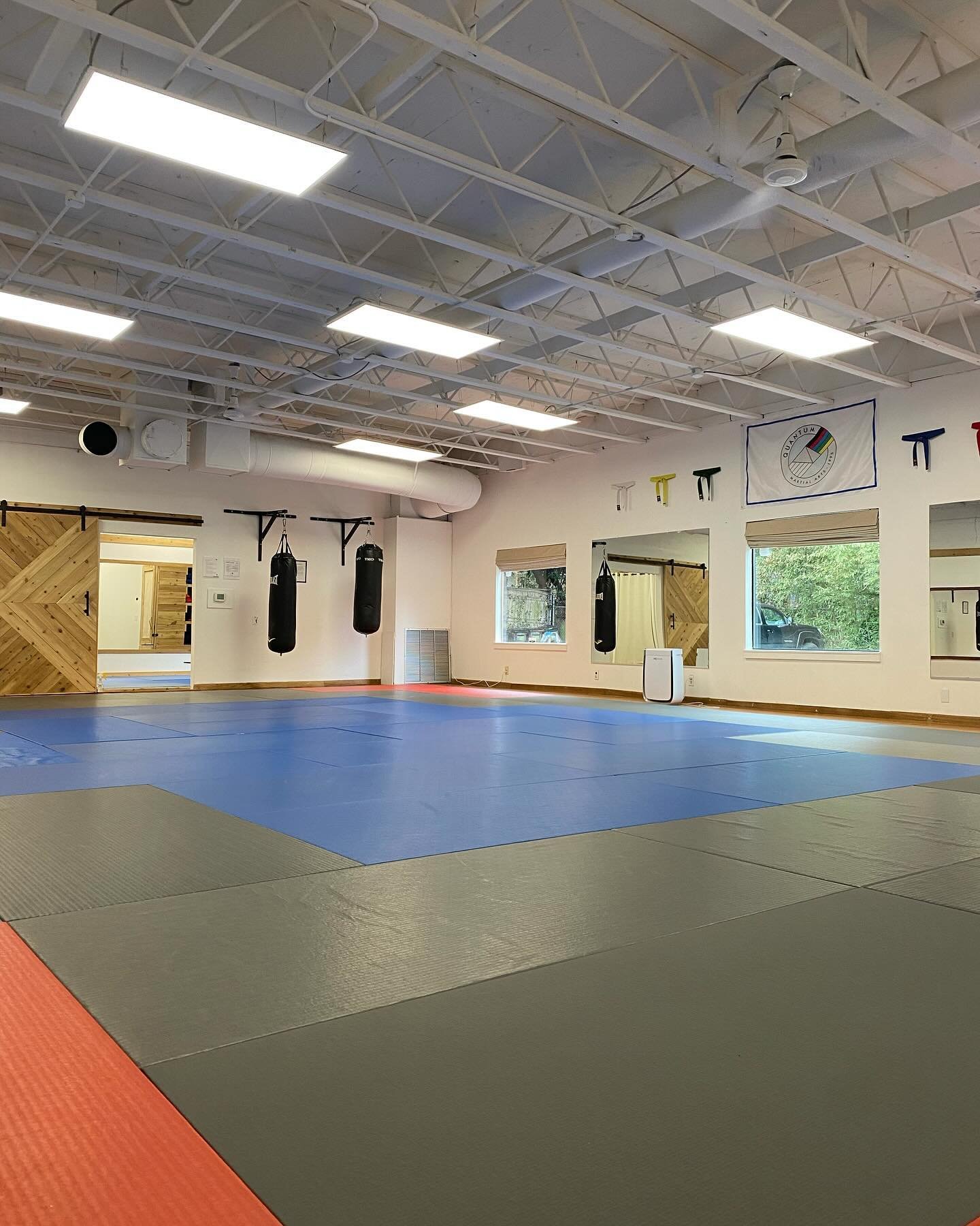 It&rsquo;s a quiet Monday afternoon in our bright freshly cleaned dojo!  Thank you to all of our volunteers that help keep our space in good order.  #community #grattitude #growingupinadojo