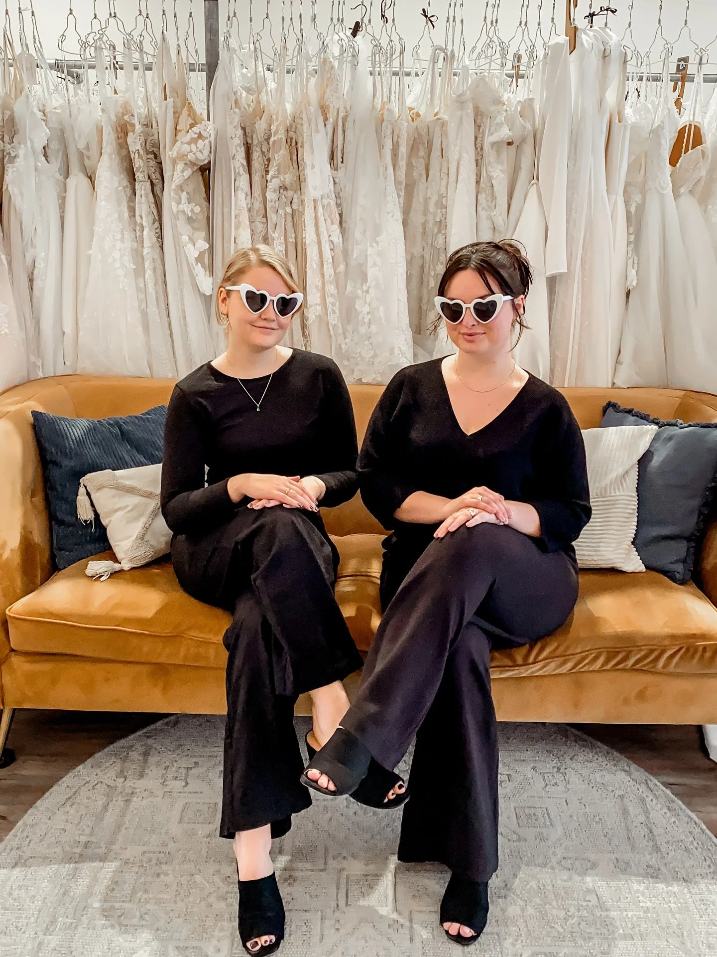 Happy selfie Saturday! Our stylists are serving up looks and dream dresses this weekend ✨😎🤍

#YOW #ottawawedding #ontariowedding #bridalstyle #bridalgown #weddingdressshopping #weddinggowns #bridalfashion #weddingdresses #bridalboutique #engaged #w