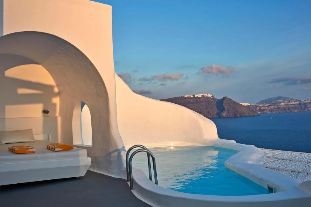 Canaves Oia Suites