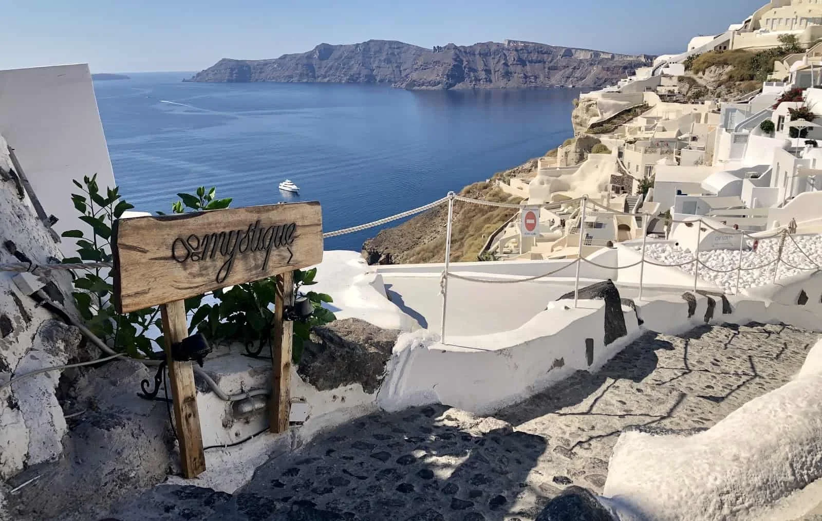 Katikies Santorini