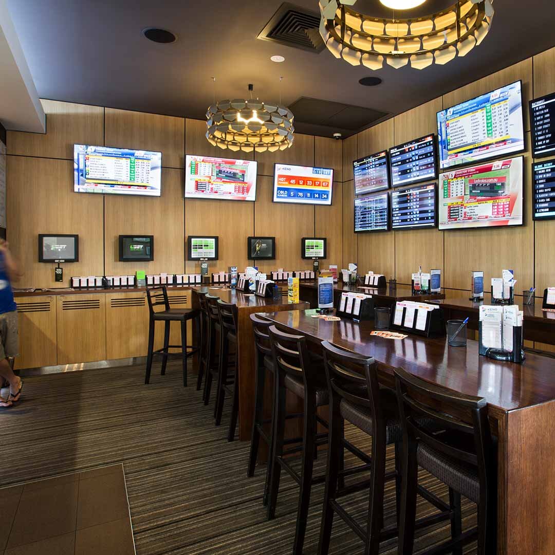 Eat-Supp Content-Sports Bar-Square.jpg