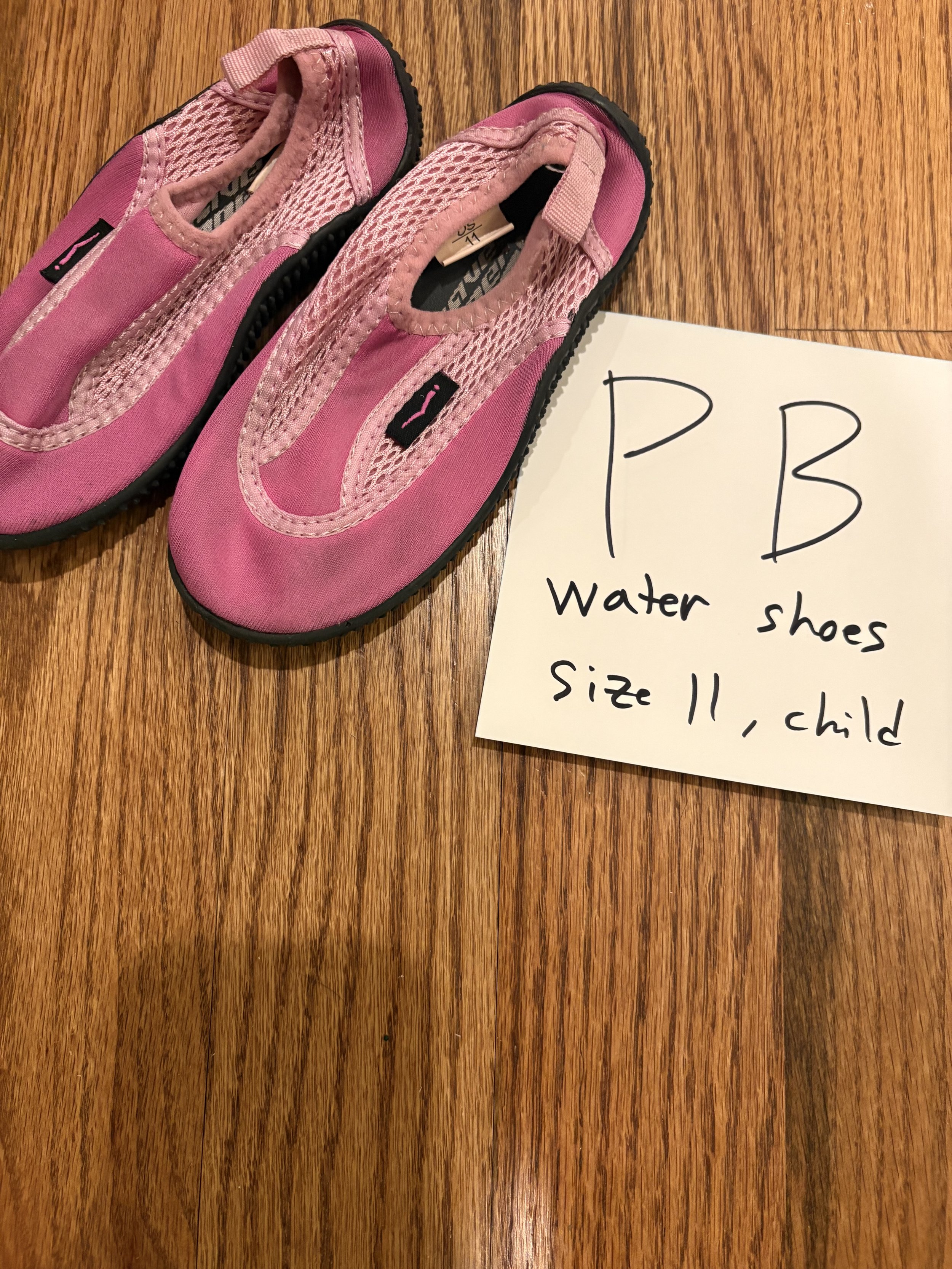 Lot PB - water shoes size 11