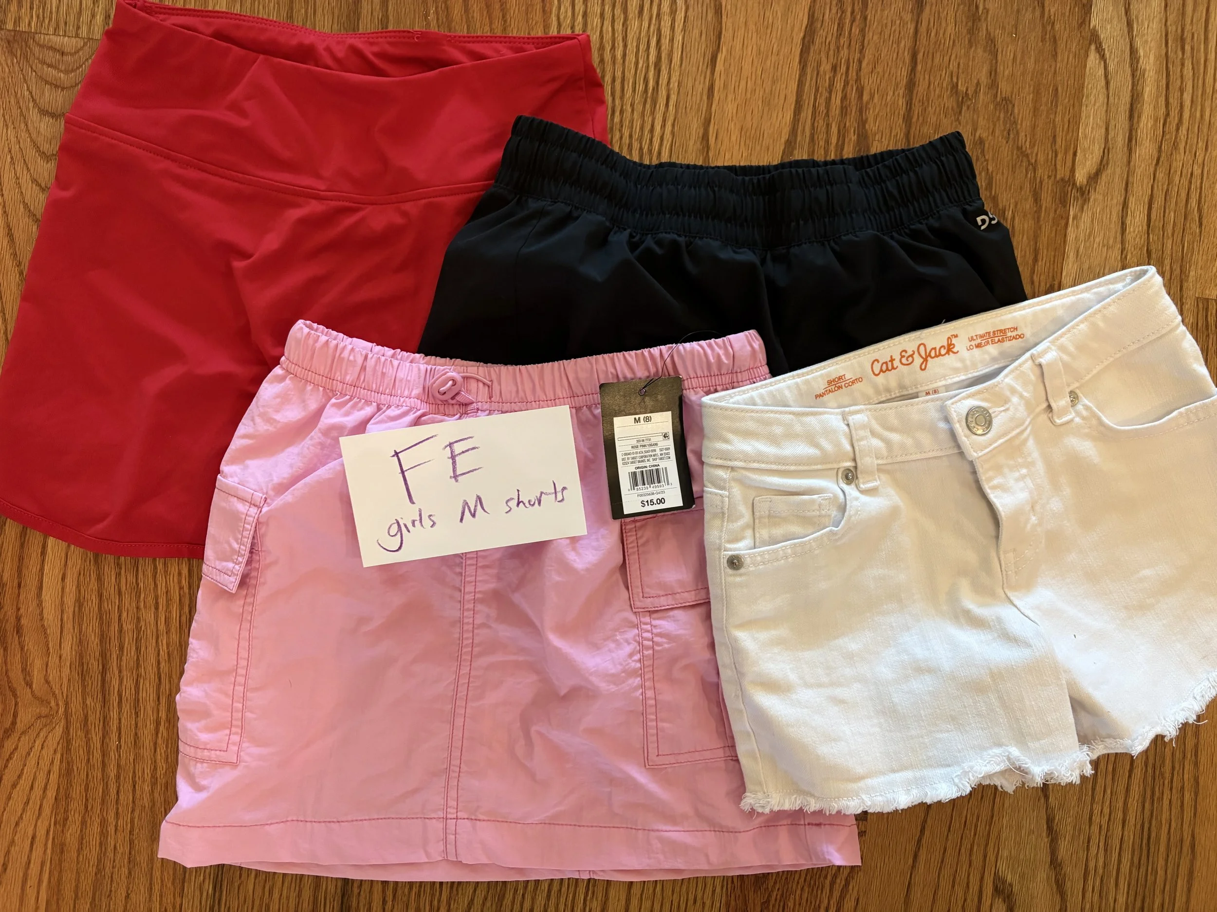 Lot FE girls medium shorts