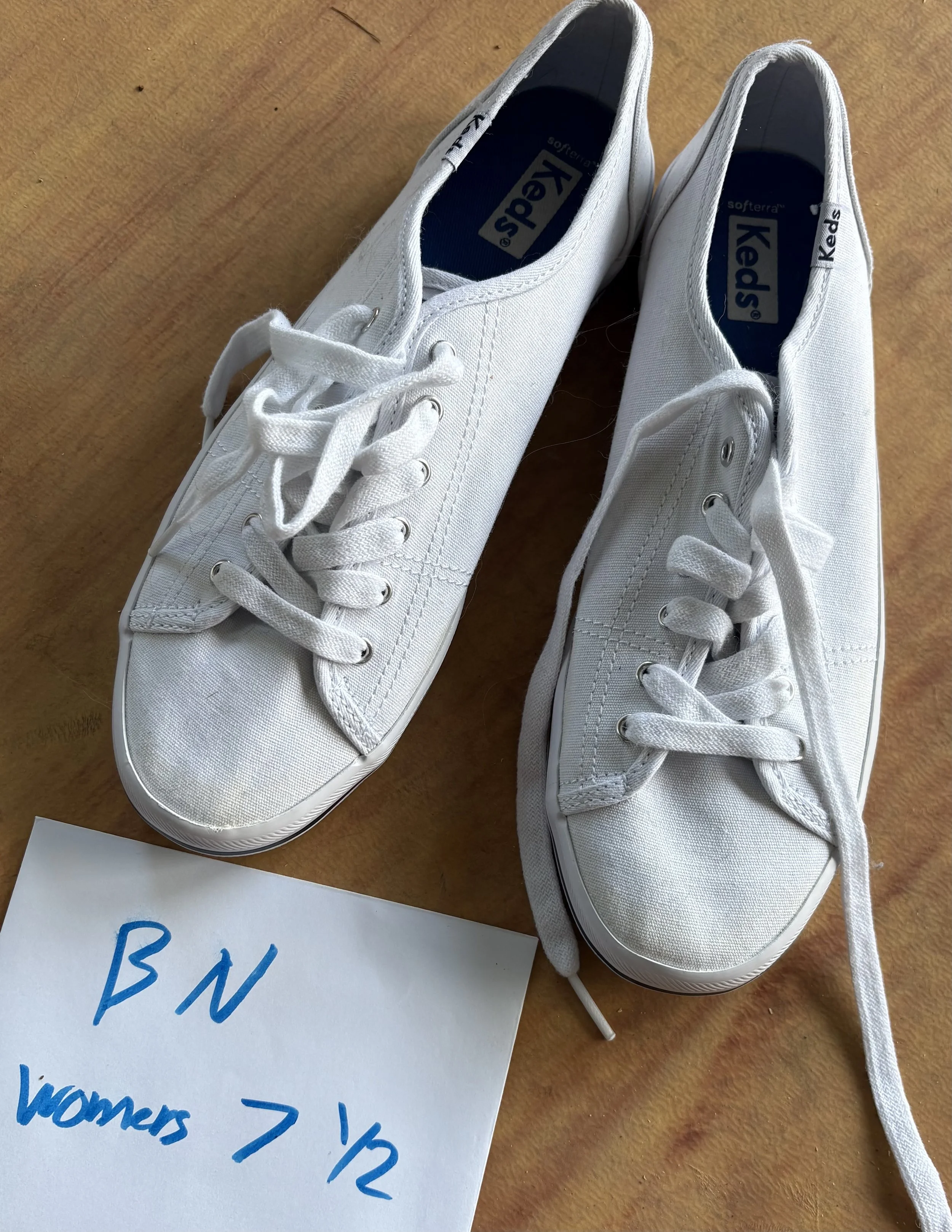 Lot BN women’s 7.5 keds