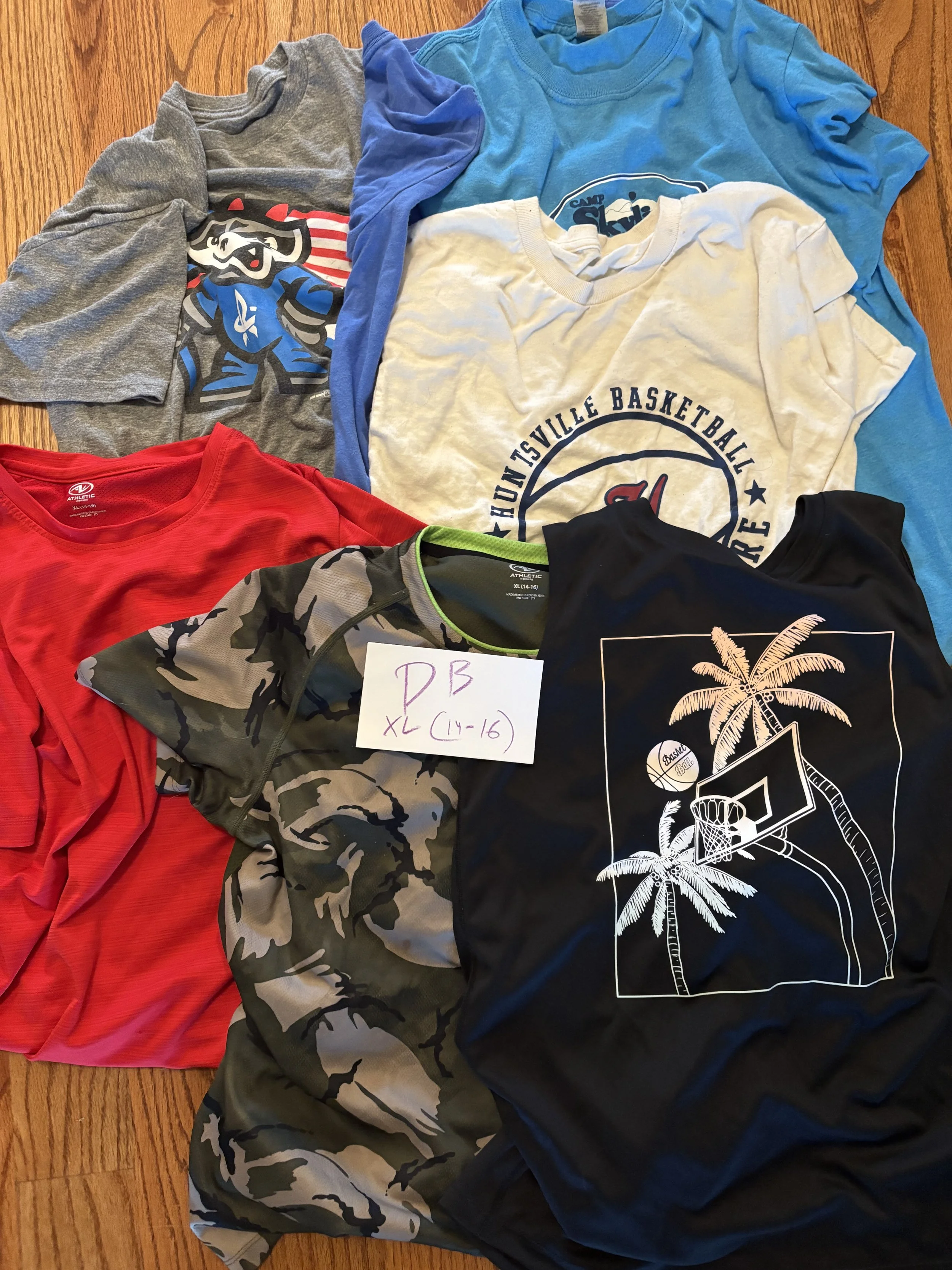 Lot DB size XL (14-16) boys