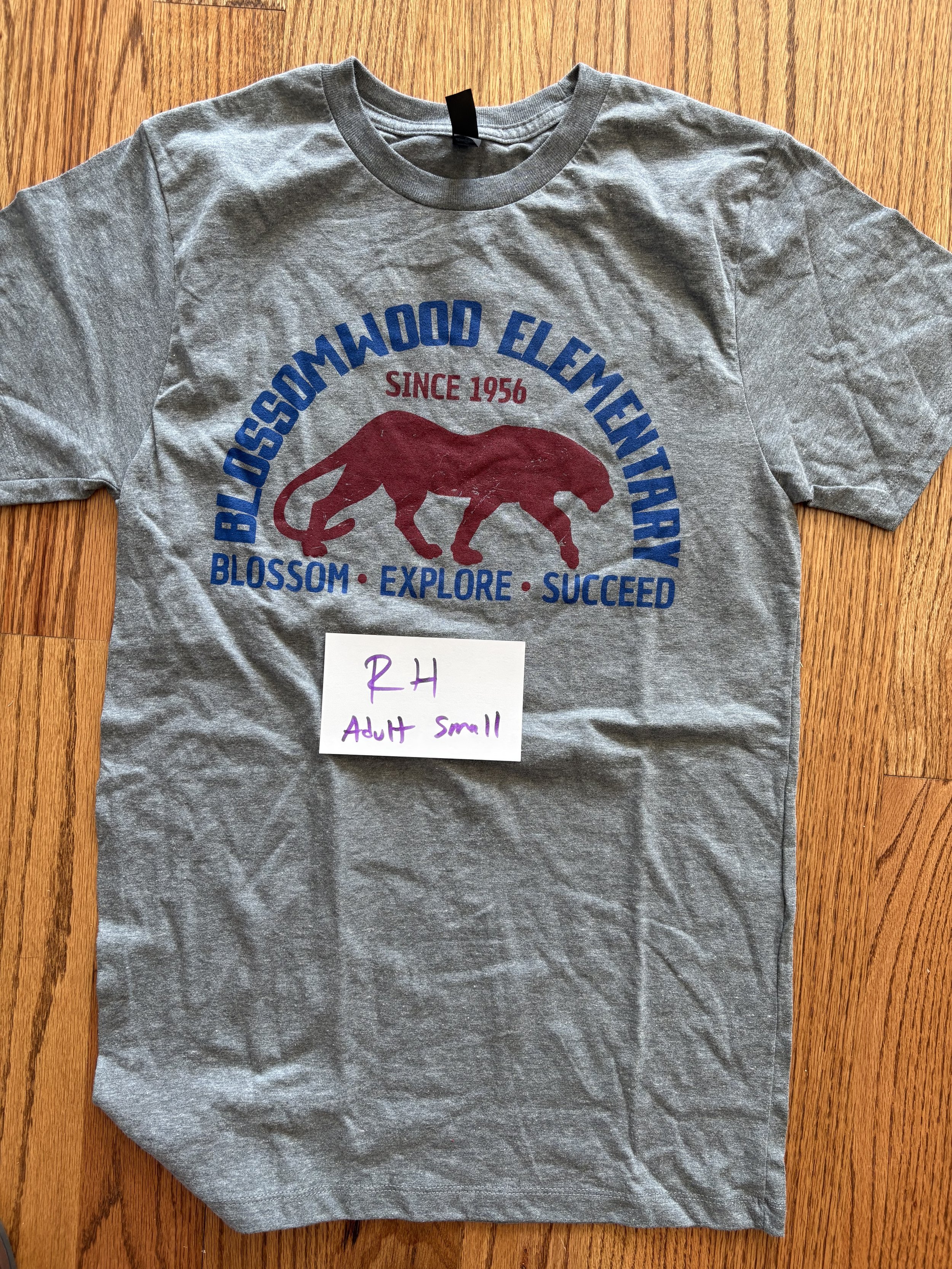 Lot RH adult small blossomwood