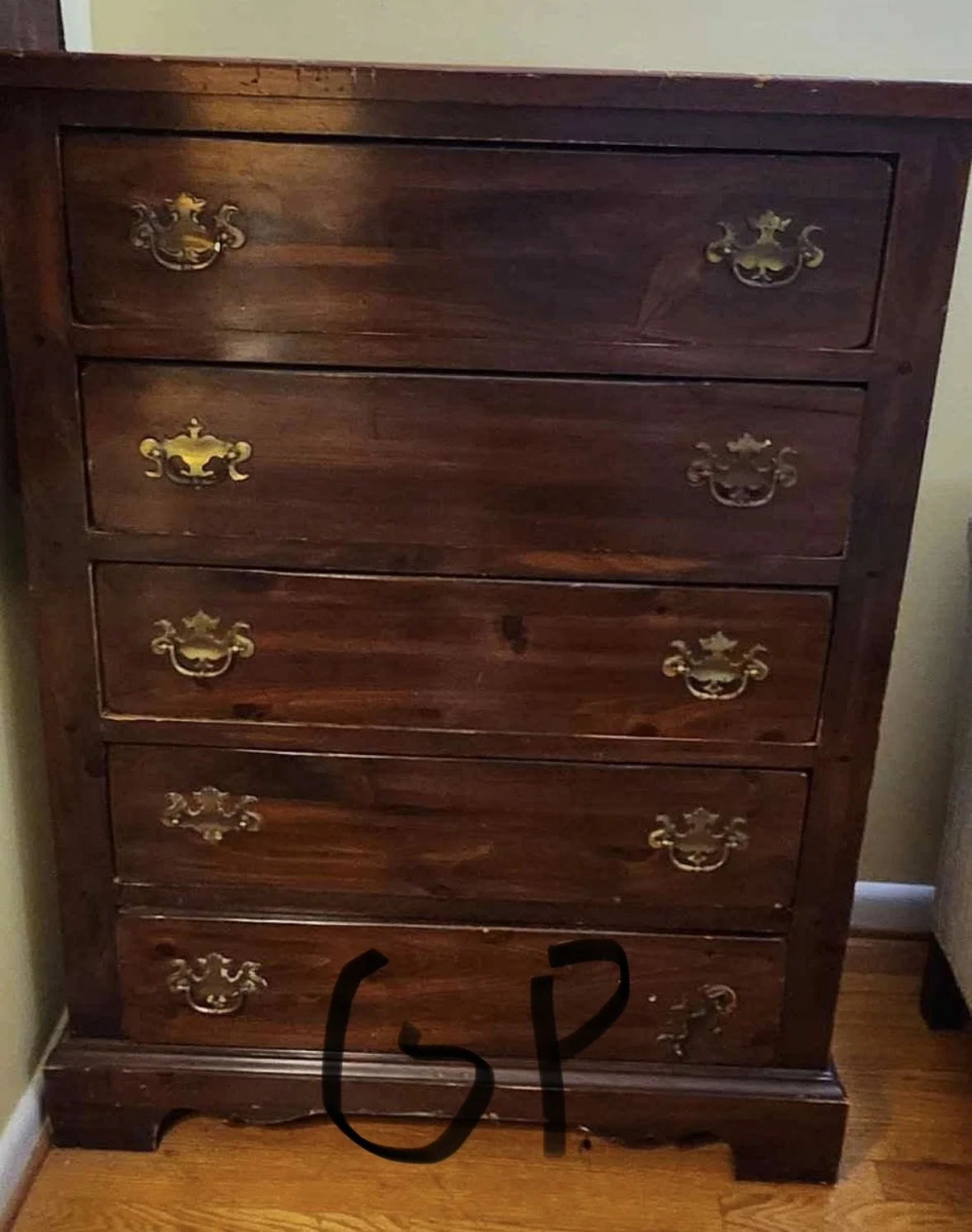 Lot GP tall dresser
