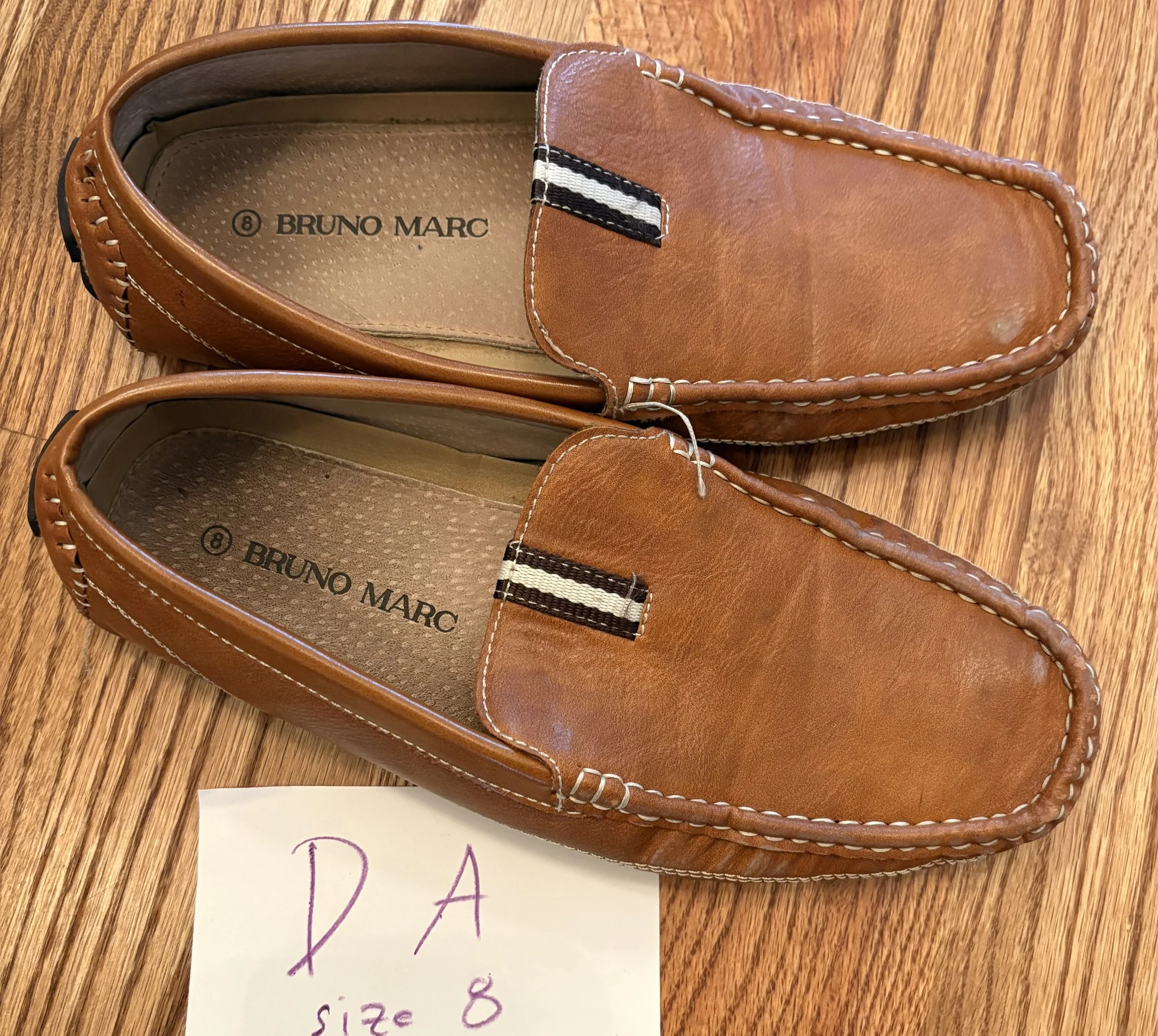 Lot DA size 8 loafers