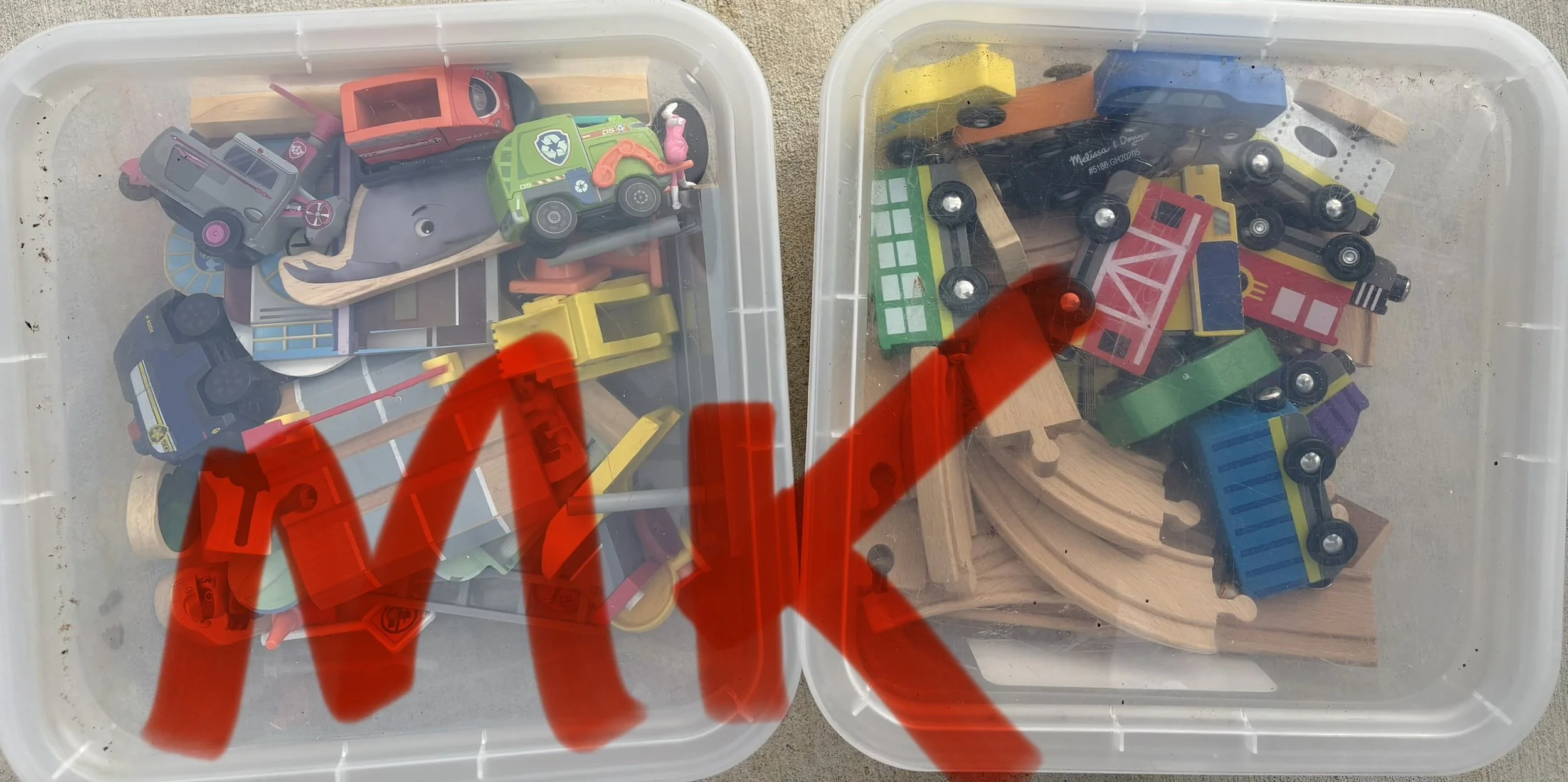 Lot MK train car wood tracks