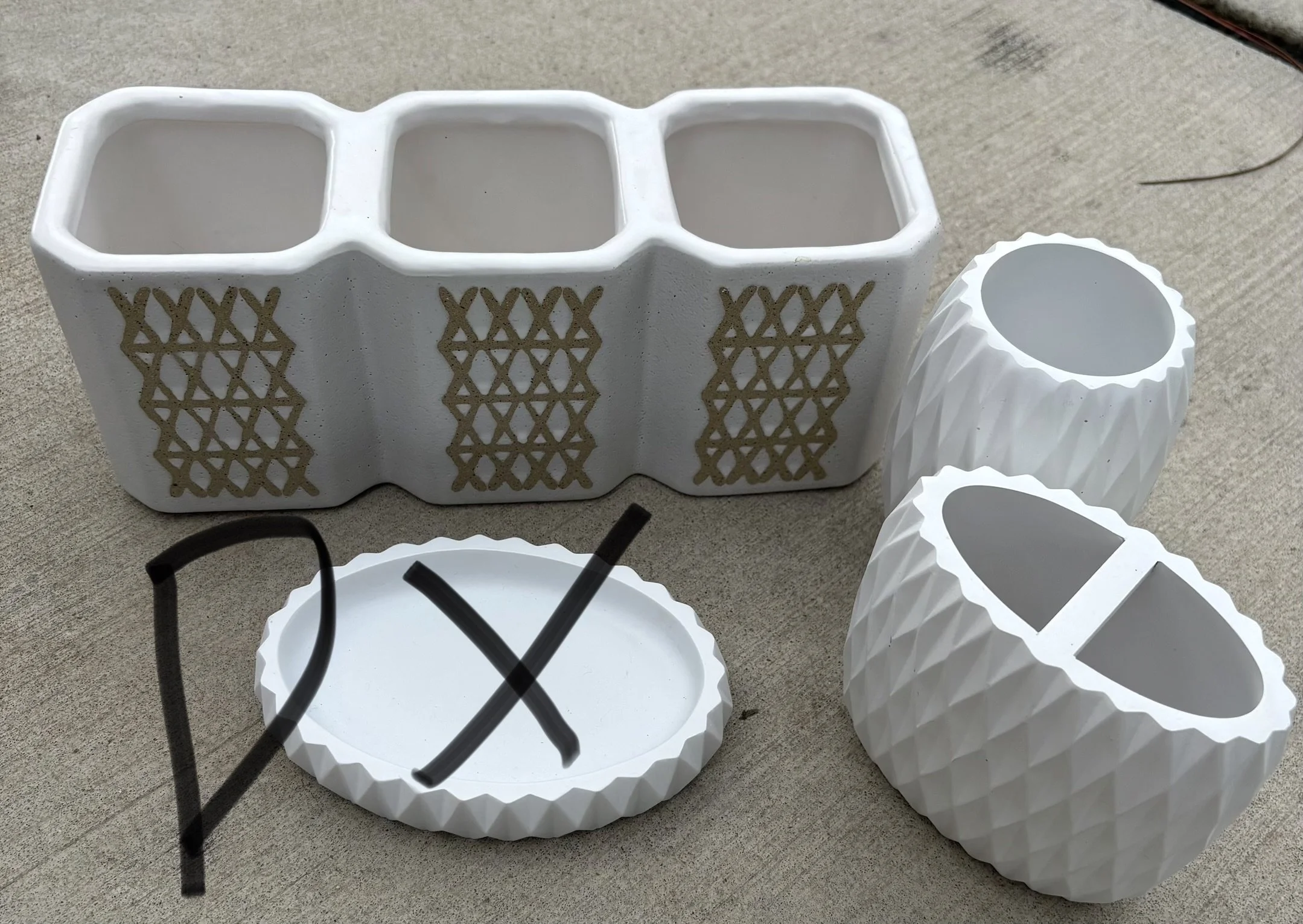 Lot DX bathroom holders