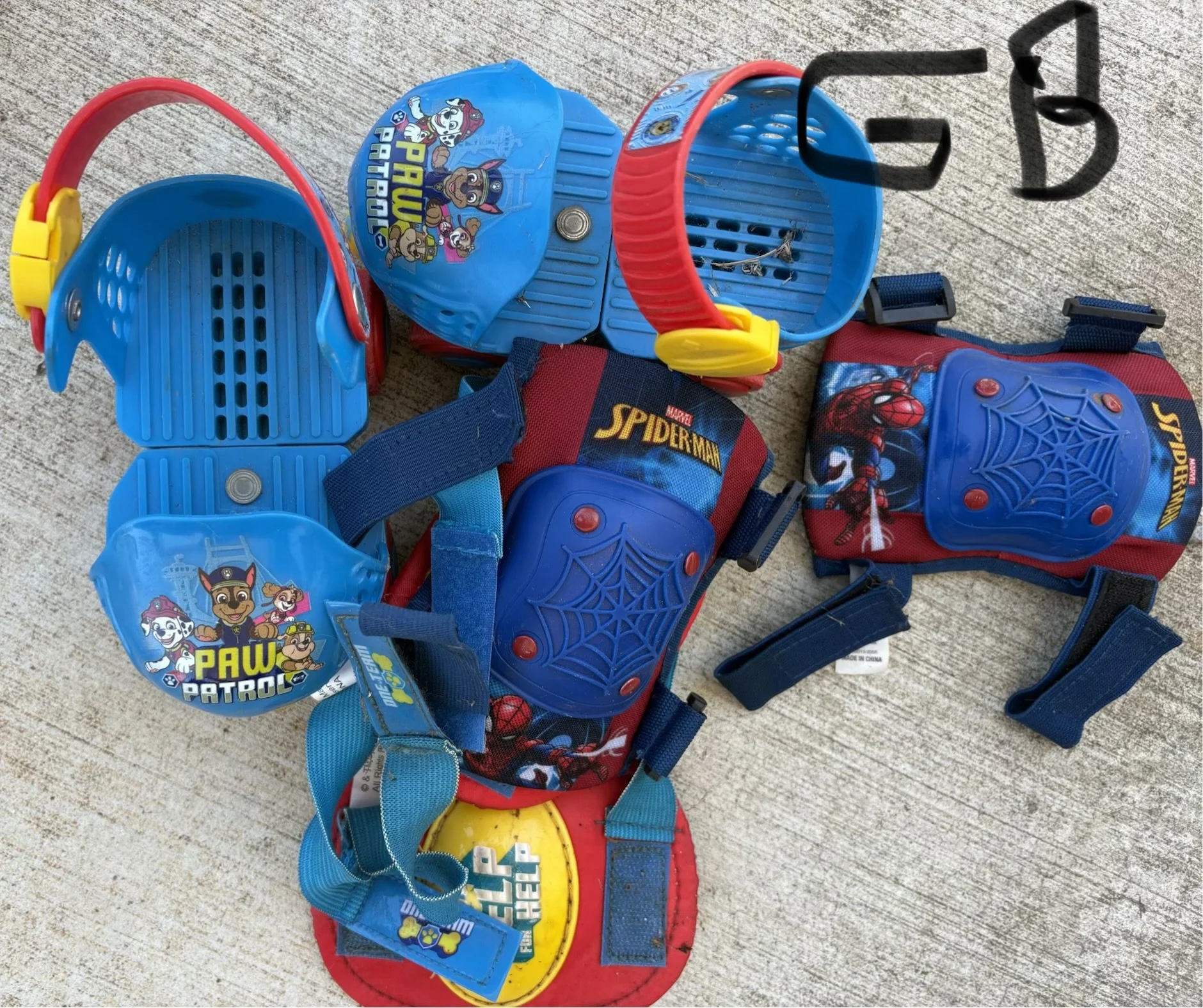 Lot GB paw patrol roller skates little kid