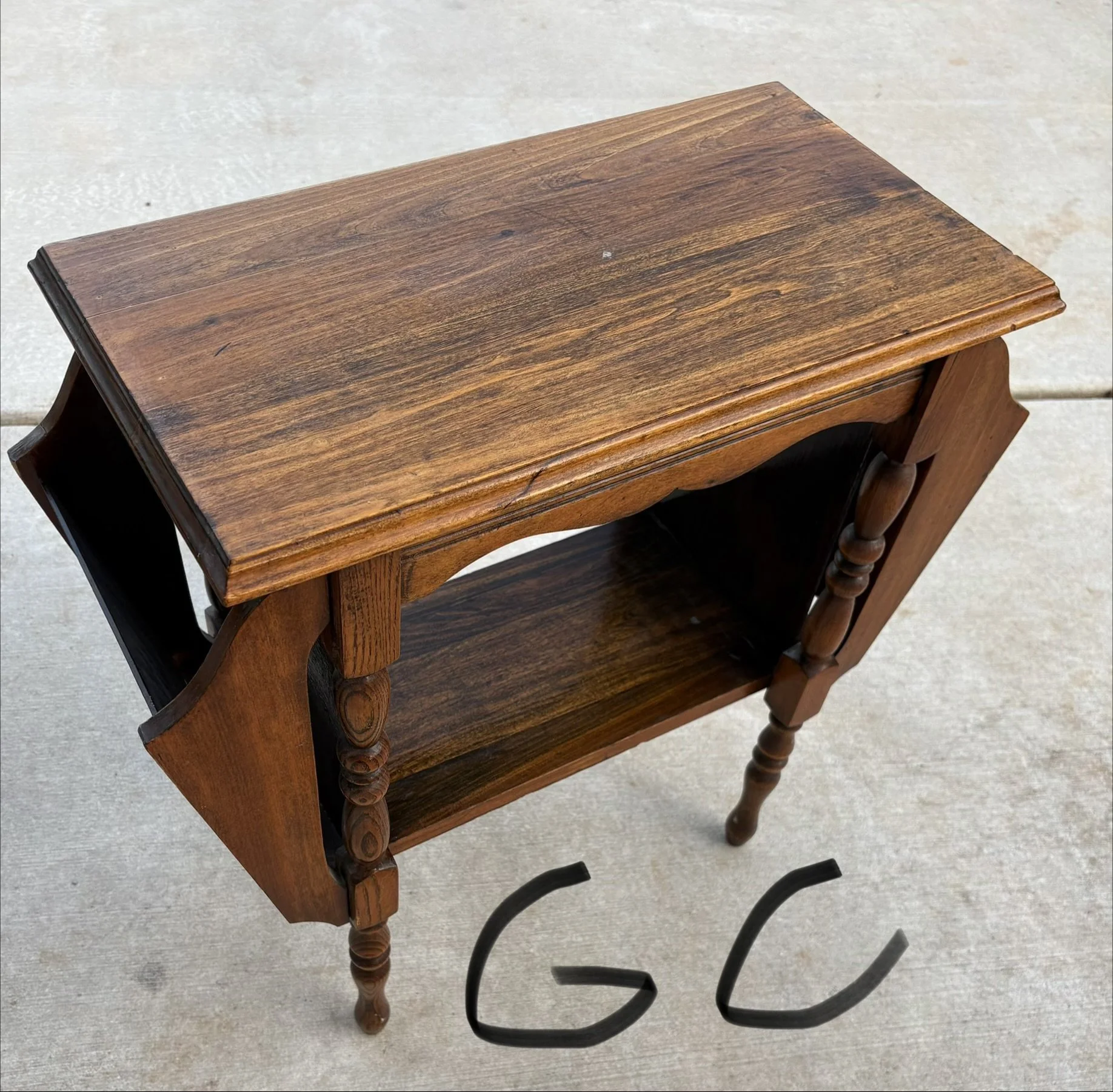 Lot GC side table
