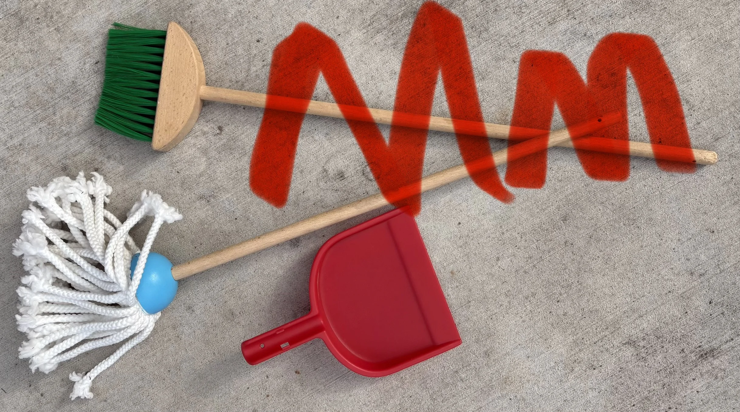 Lot MM wooden cleaning toys