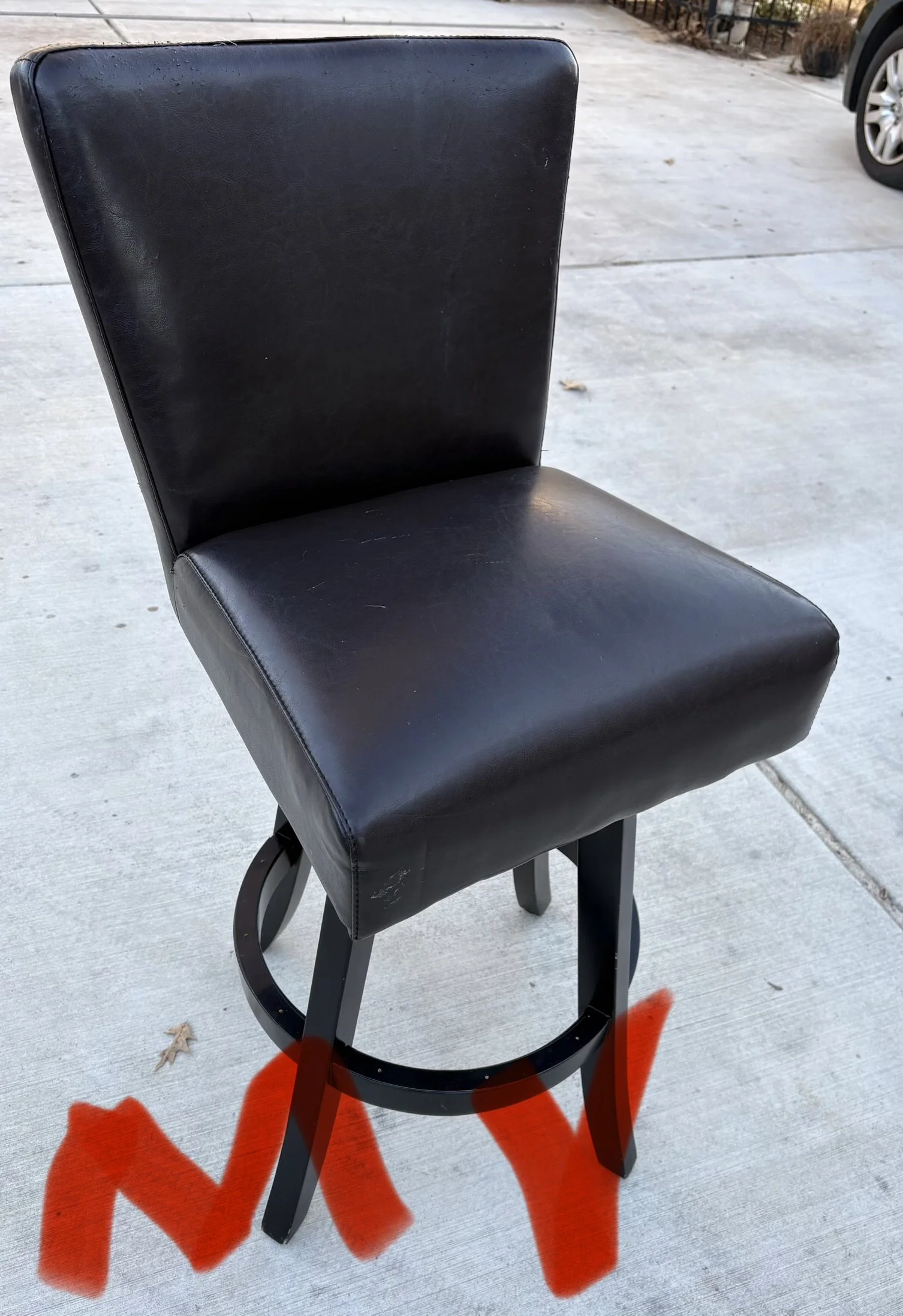 Lot MV swivel barstool