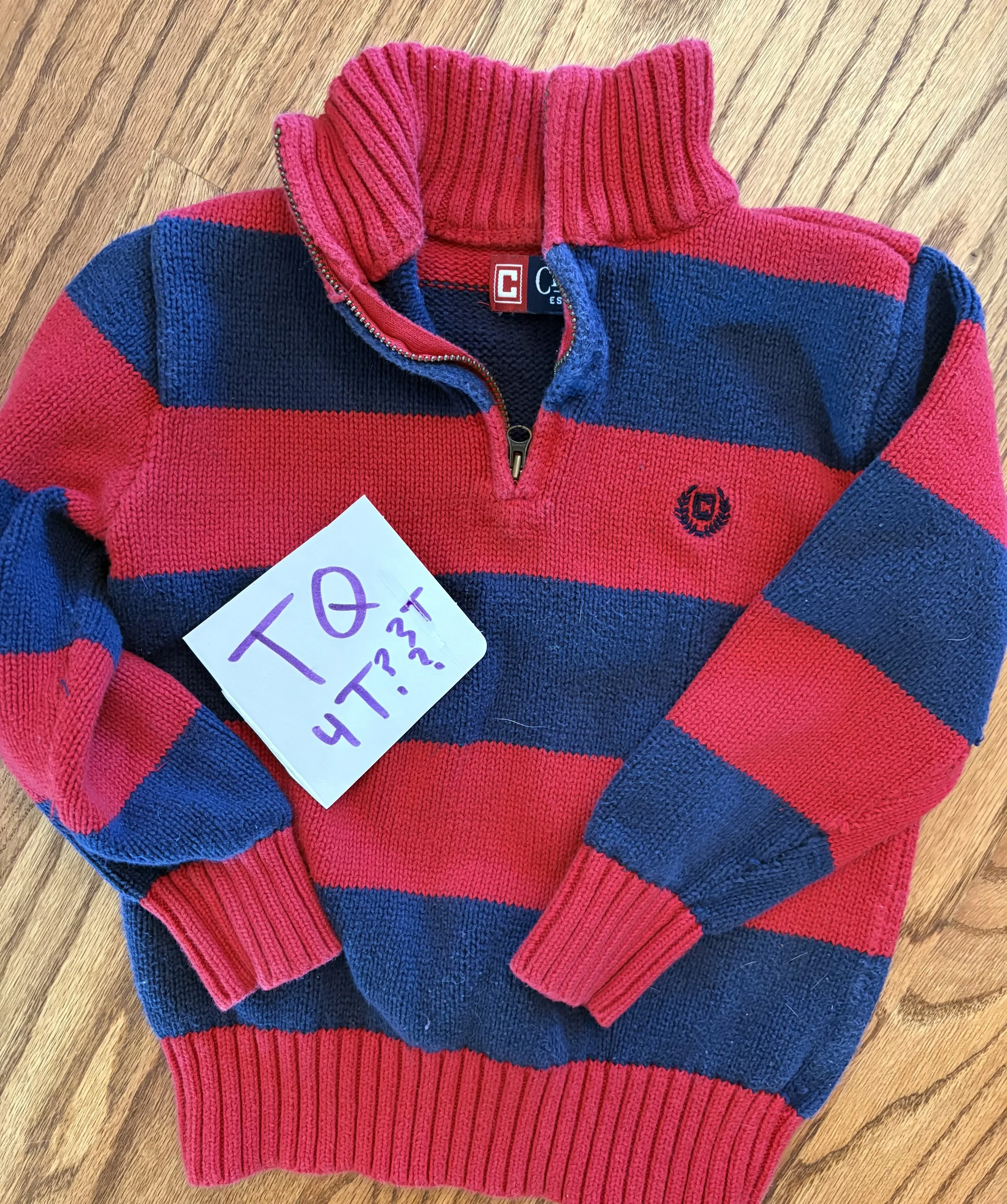 Lot TQ red blue pullover