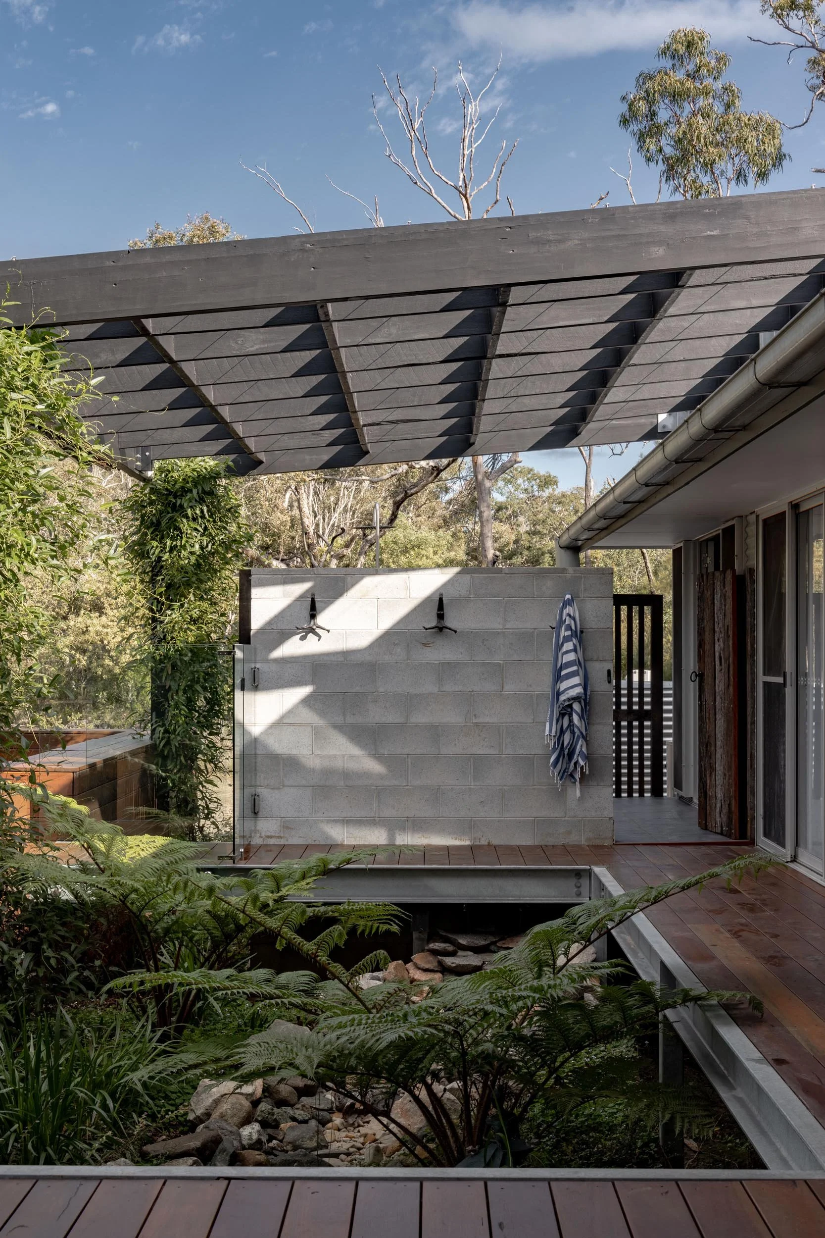 376 Lake Cooroibah Rd Cooroibah, QLD-18.jpg