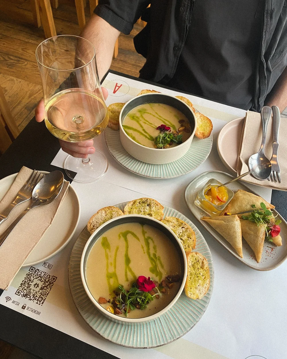 Dinner at Antiga Wine Bar