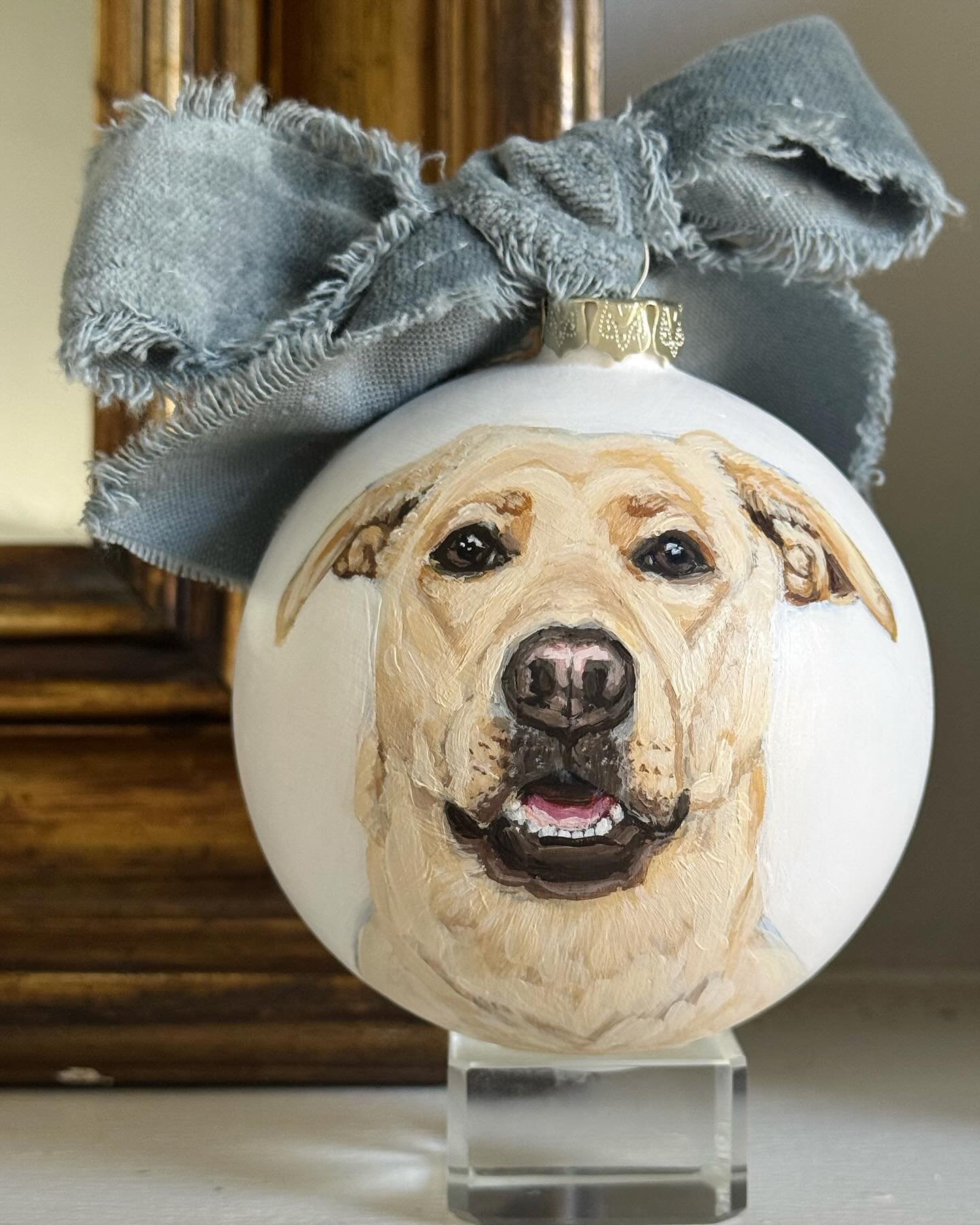 Lucy ❤️🎄😍

#dogornament #specialgifts #doglovergift #christmasdecorations #holidayseason🎄 #lablovers